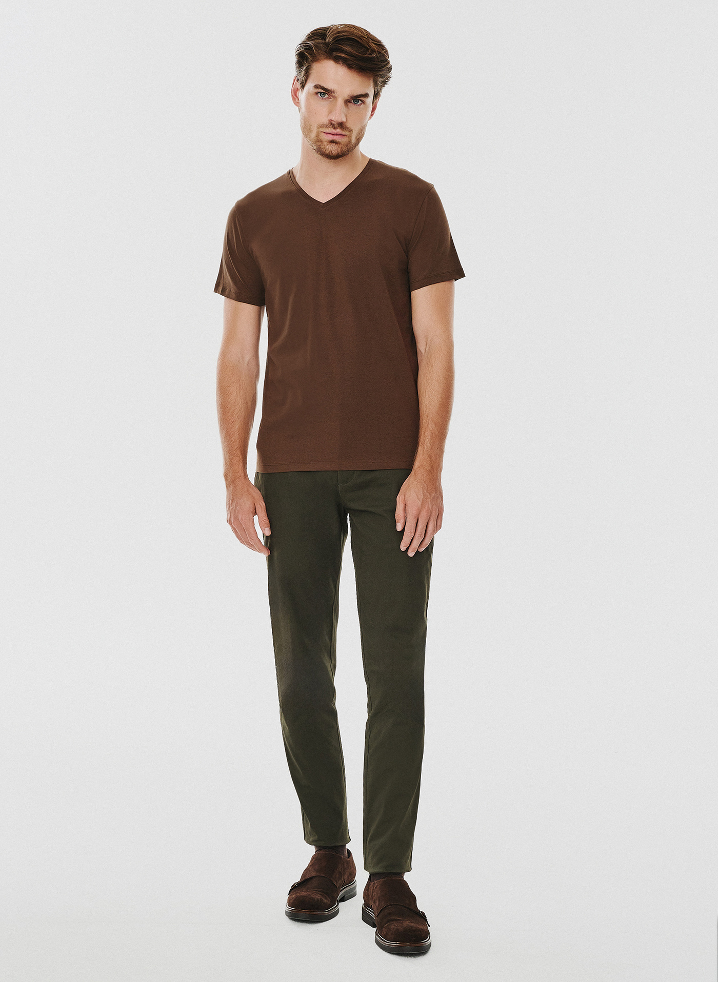 Brązowy gładki t-shirt v-neck - Pako Lorente