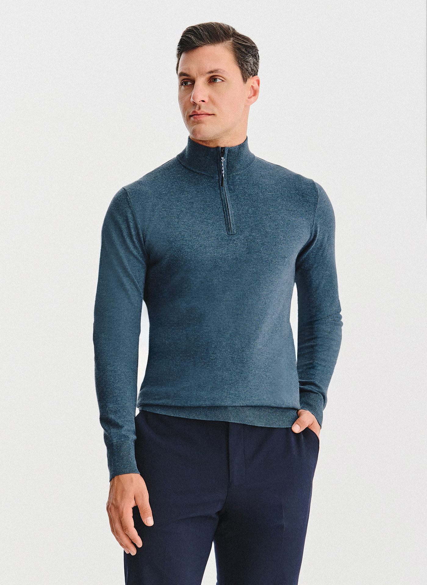 Granatowy sweter z rozpinaną stójką - Pako Lorente