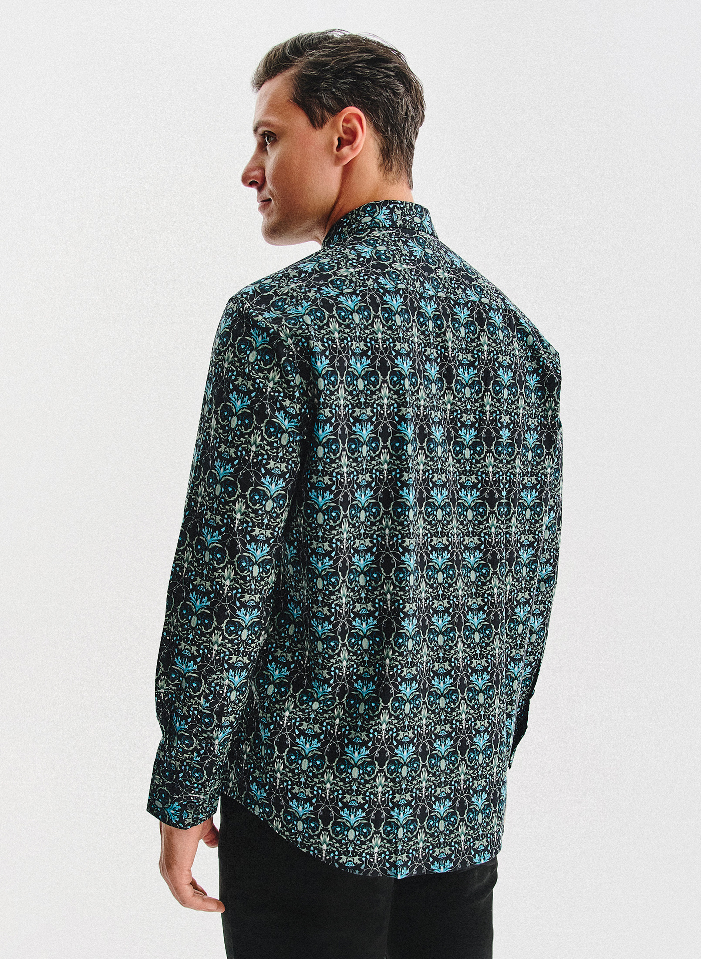 PAKO LORENTE - Czarna koszula w turkusowe kwiaty - Pako Lorente