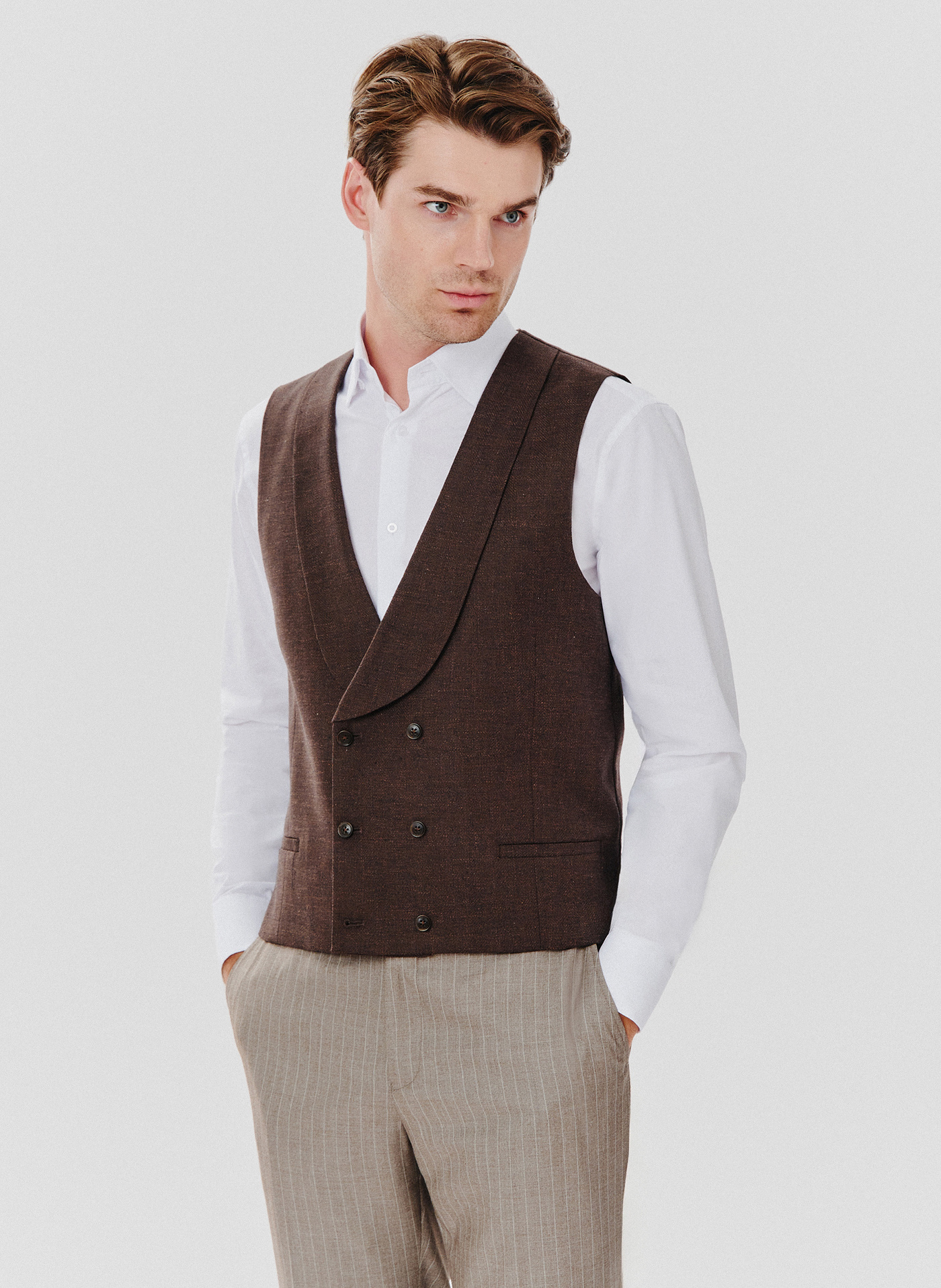 Brązowa dwurzędowa kamizelka męska - Pako Lorente