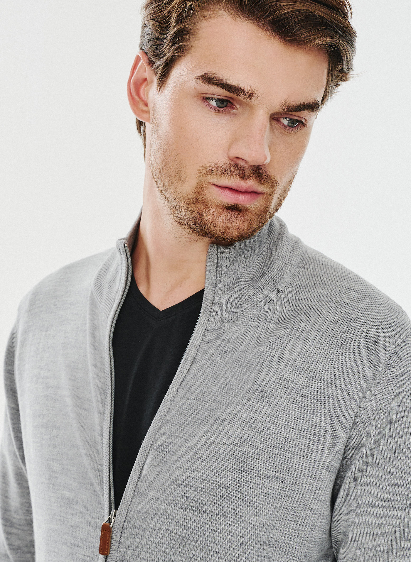 Męski rozpinany sweter w szarym kolorze - Pako Lorente