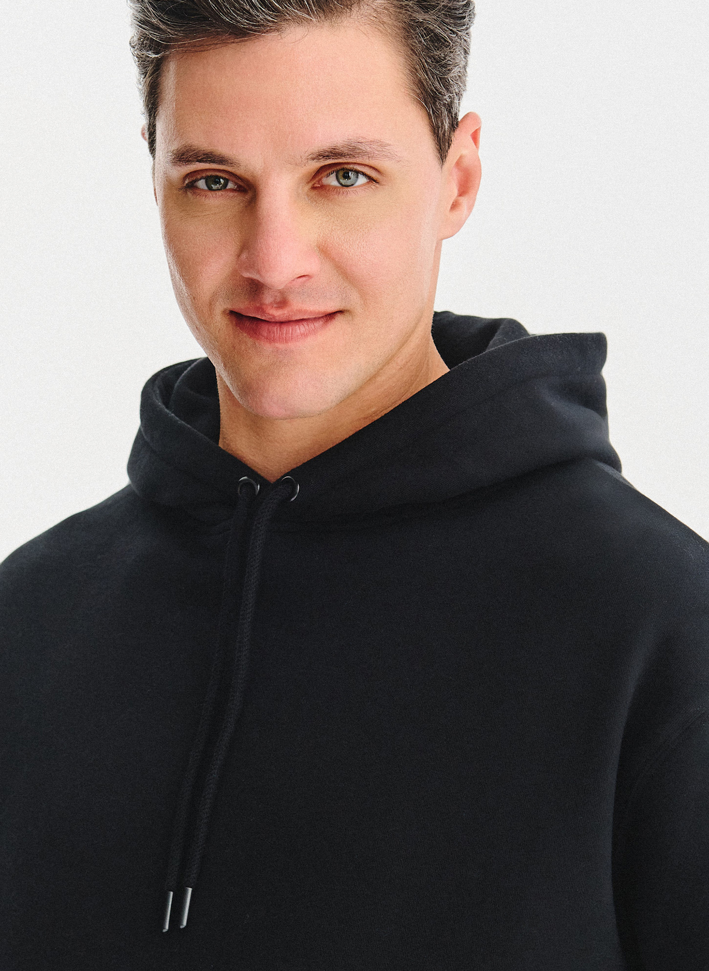 PAKO LORENTE - Czarna bluza dresowa z kapturem - Pako Lorente