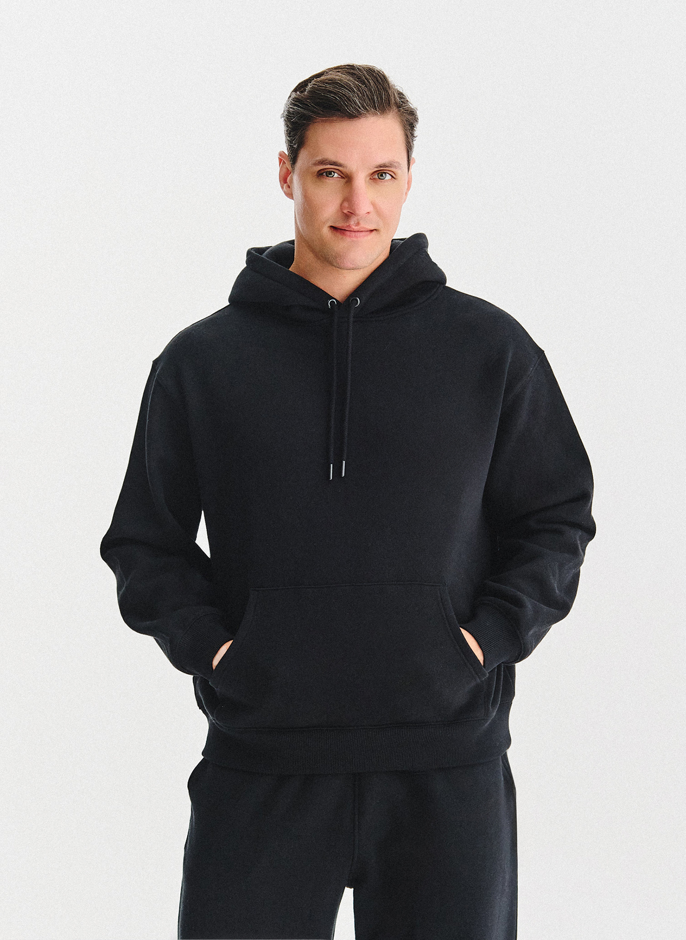 PAKO LORENTE - Czarna bluza dresowa z kapturem - Pako Lorente