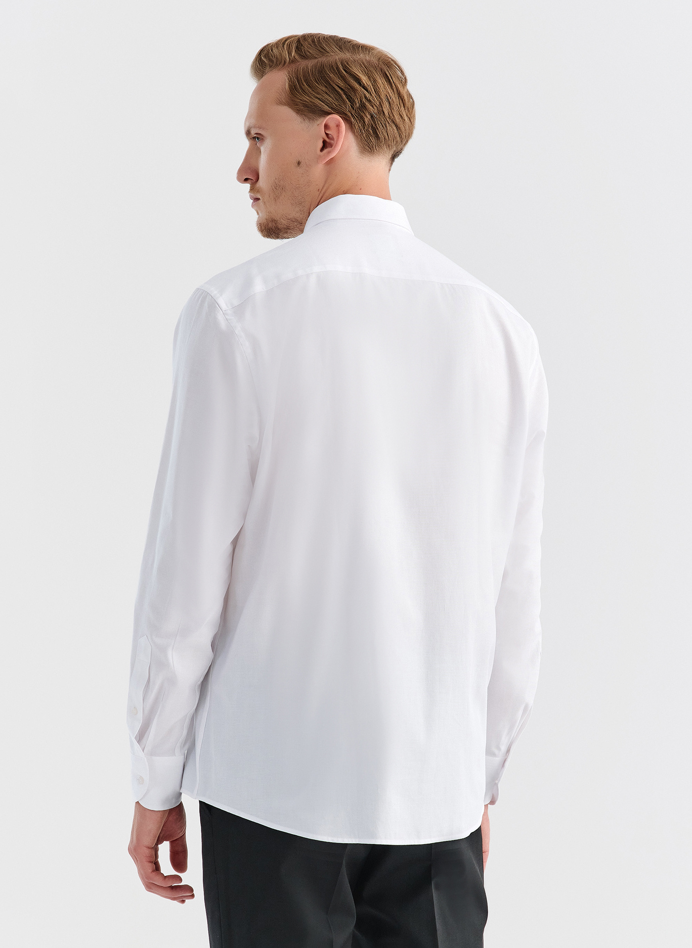 Koszula męska w kolorze białym P000B-1X-057-B-R - Pako Lorente