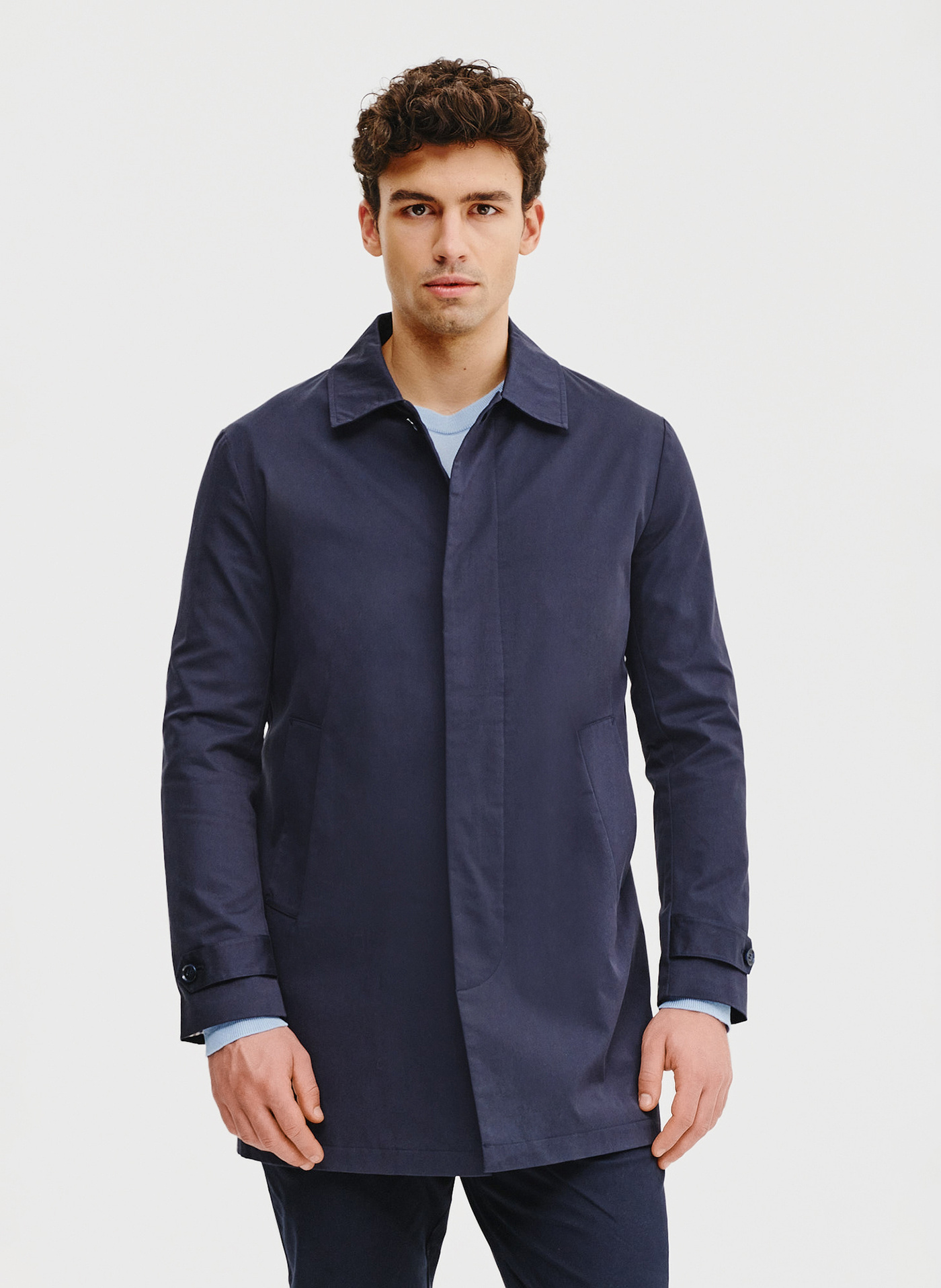 Wiosenny płaszcz męski w kolorze granatowym - Pako Lorente