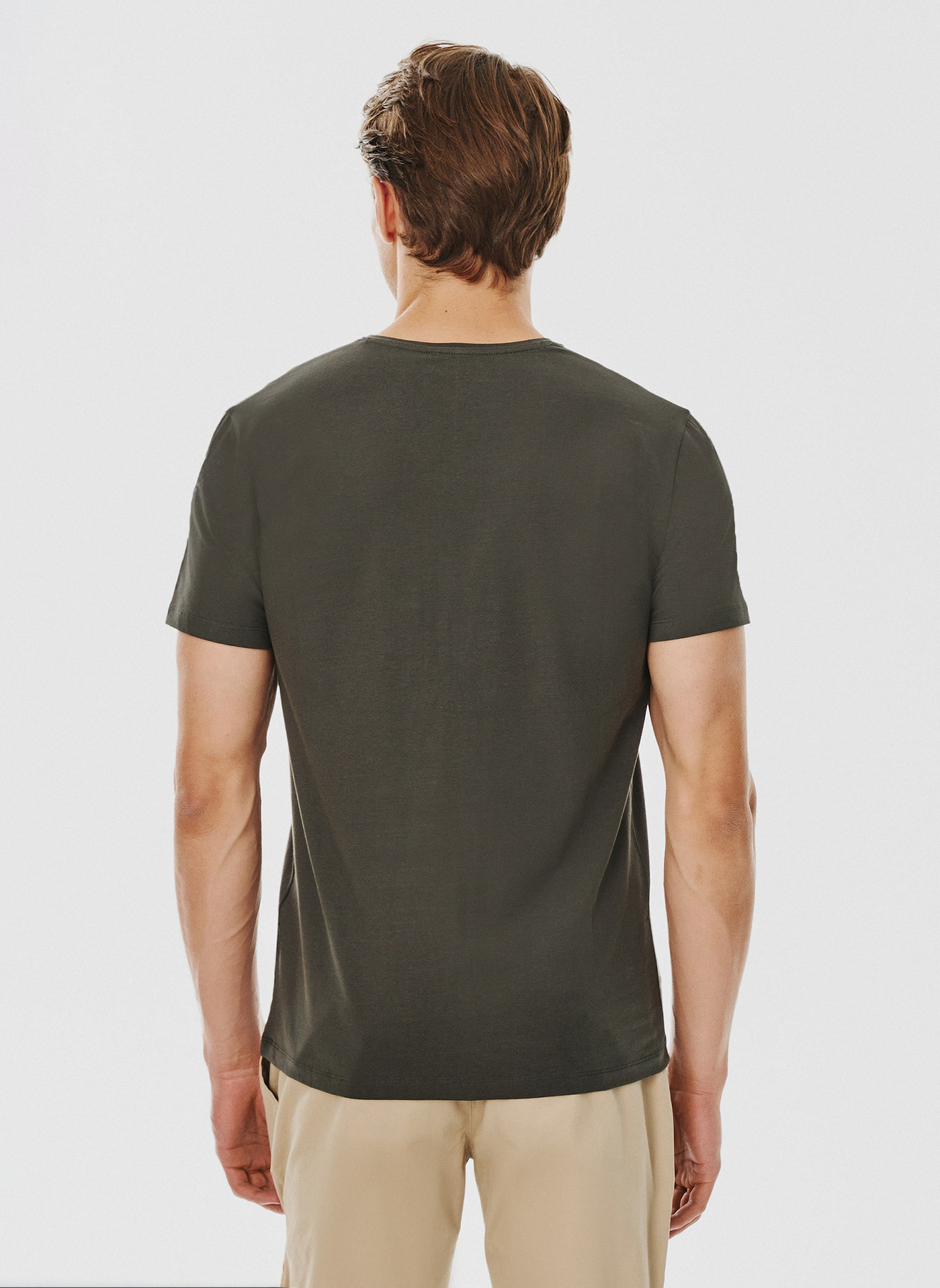 Zielony gładki t-shirt v-neck - Pako Lorente