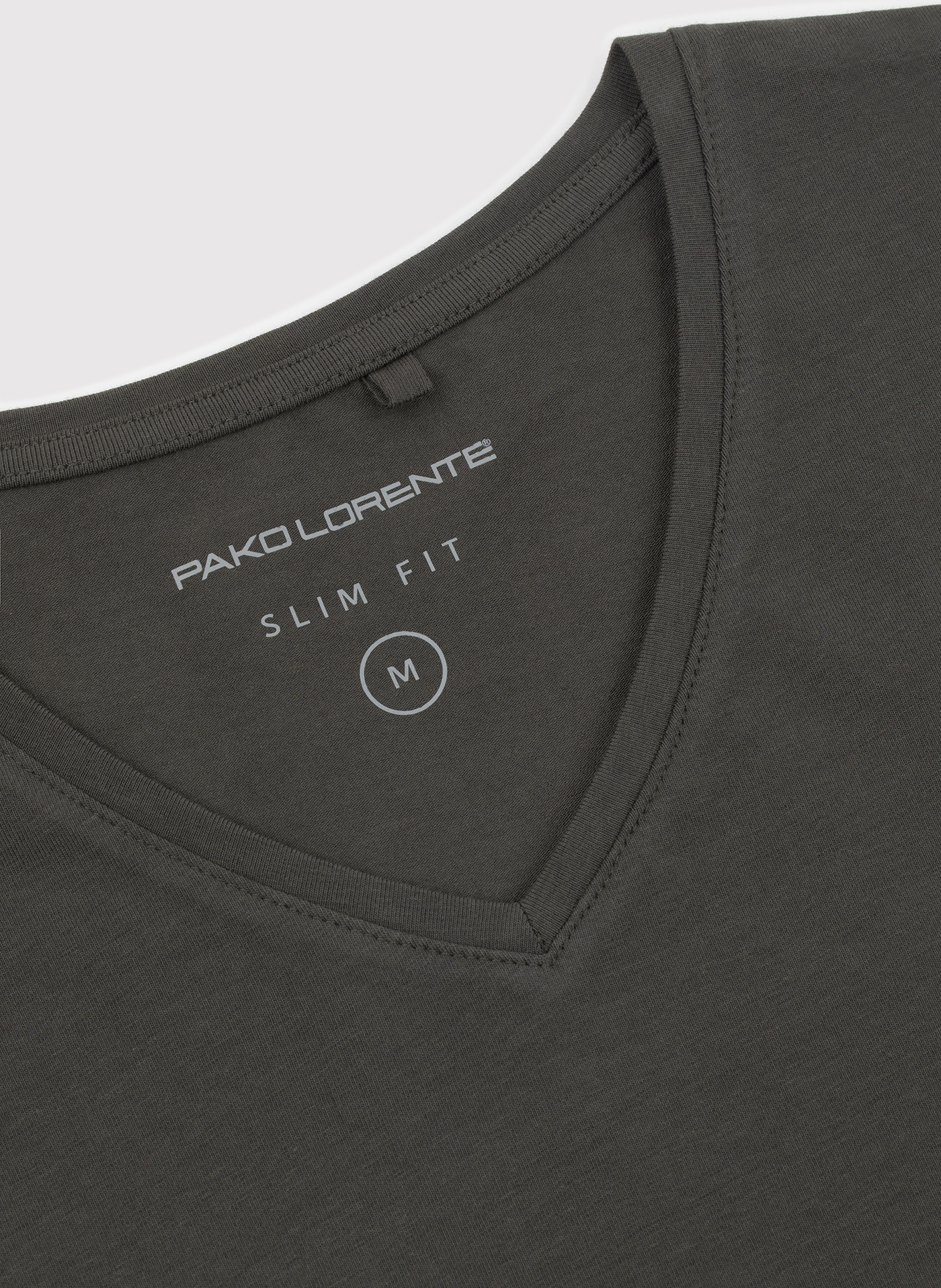 Zielony gładki t-shirt v-neck - Pako Lorente