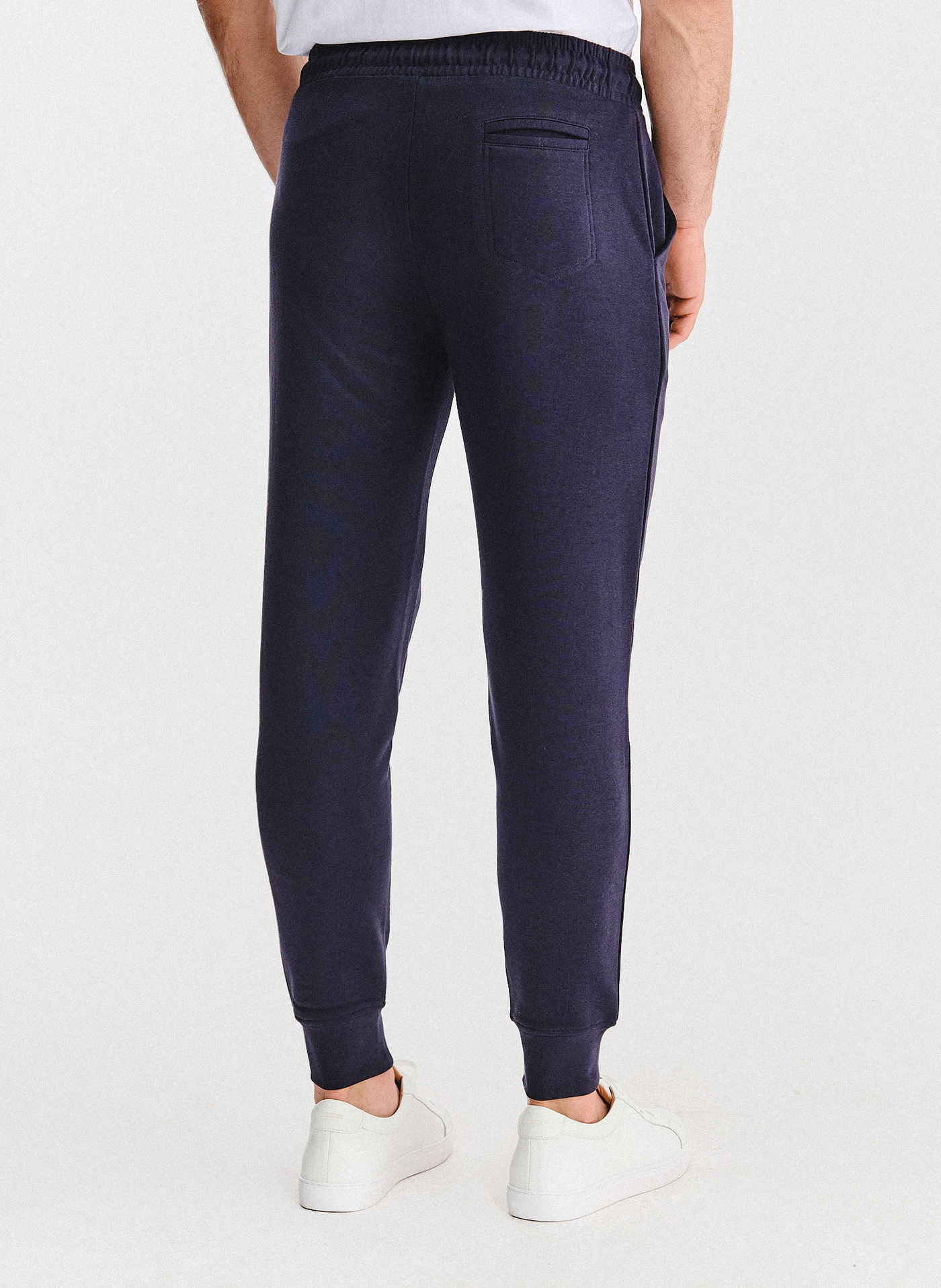 Granatowe spodnie dresowe - Pako Lorente