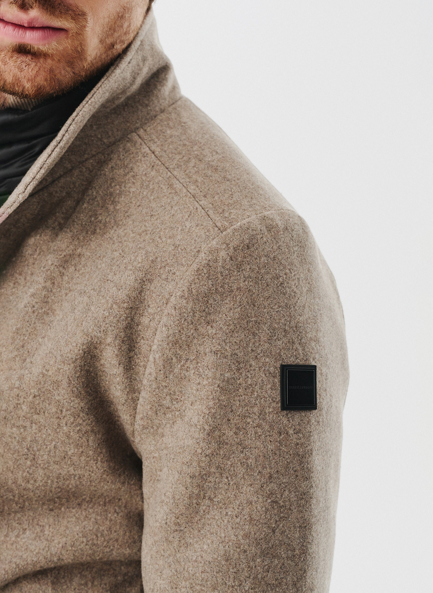 Beżowy płaszcz męski z odpinaną stójką - Pako Lorente