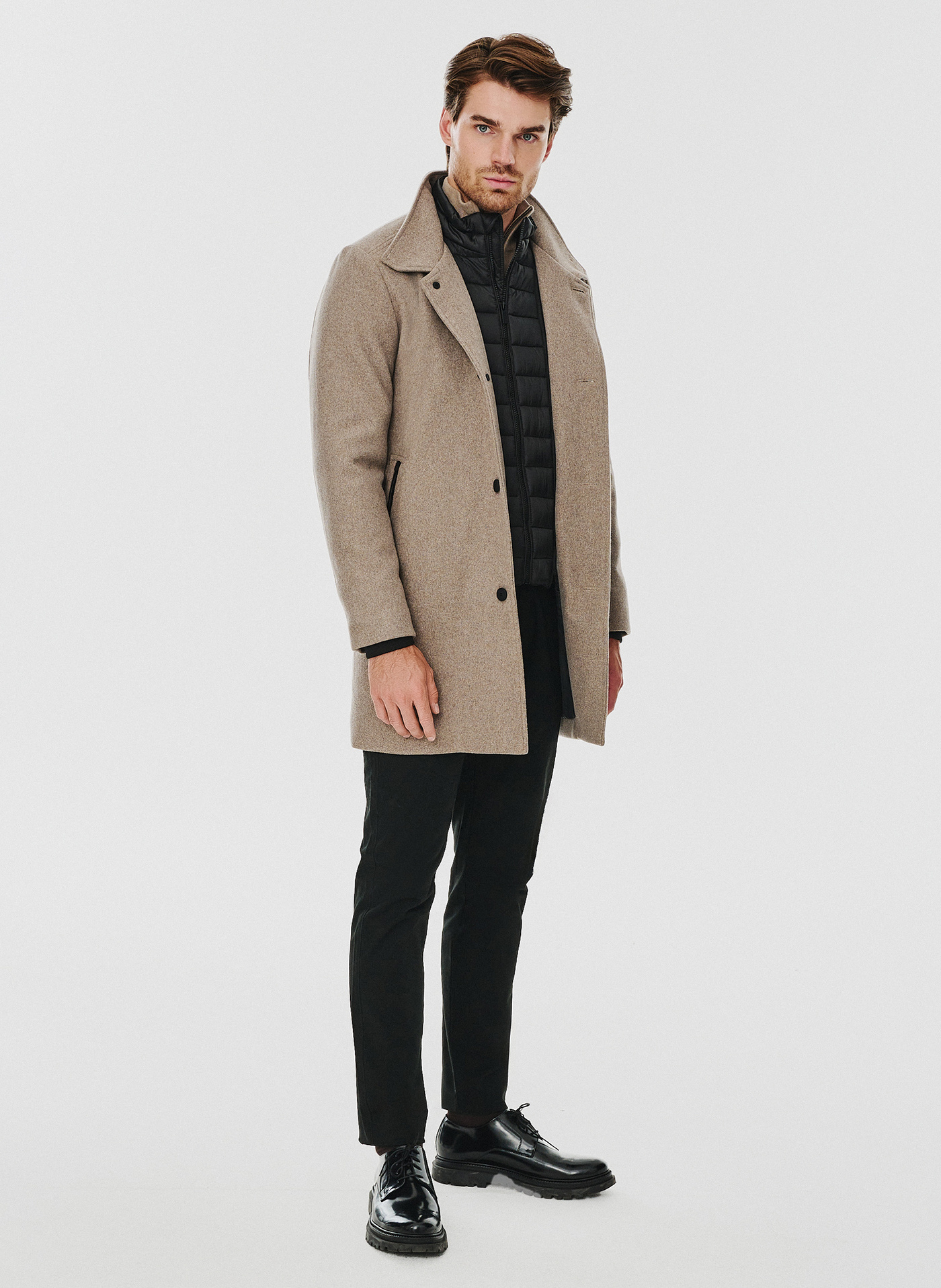 Beżowy płaszcz męski z odpinaną stójką - Pako Lorente