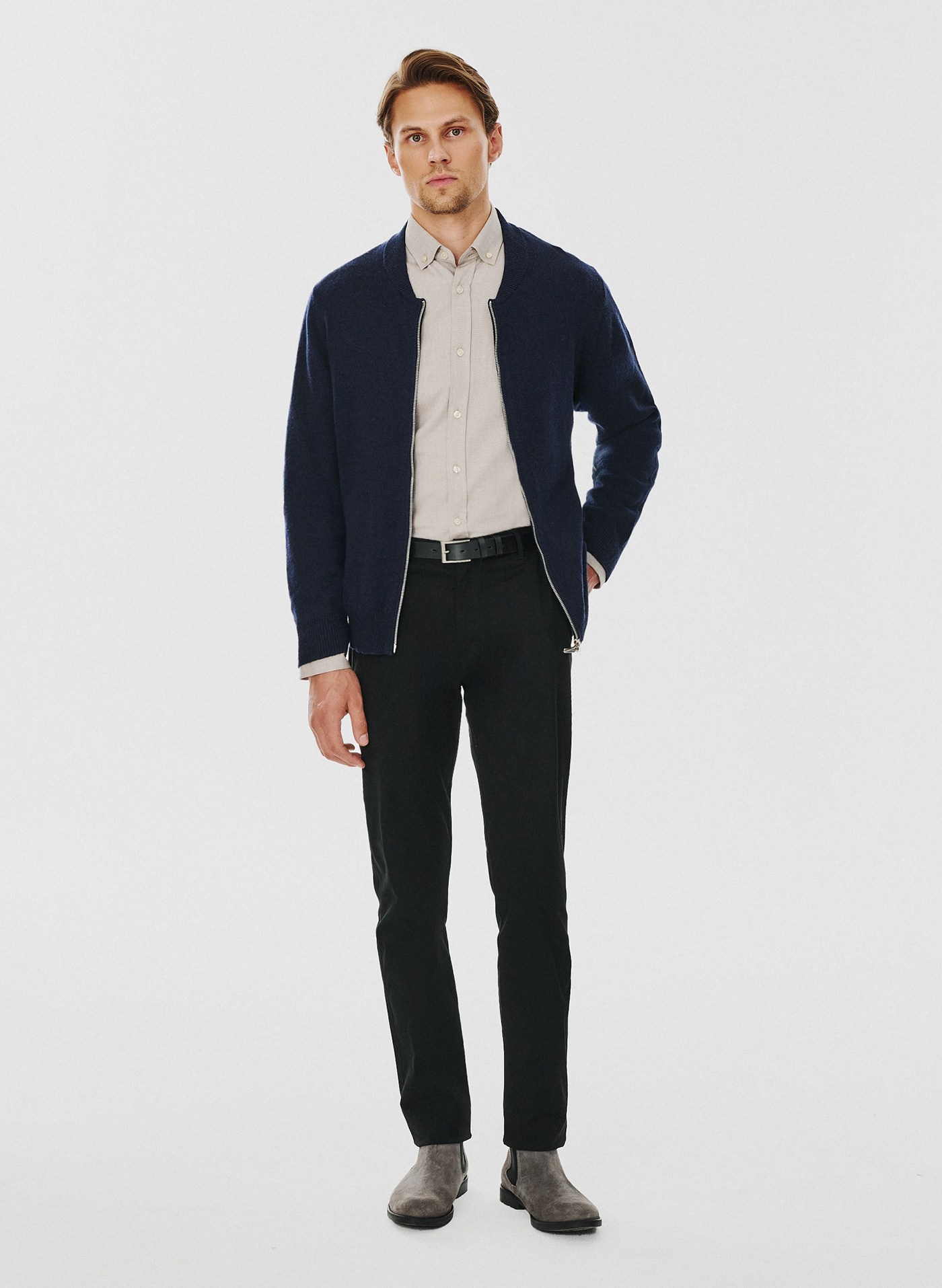 Sweter męski rozpinany w granatowym kolorze - Pako Lorente