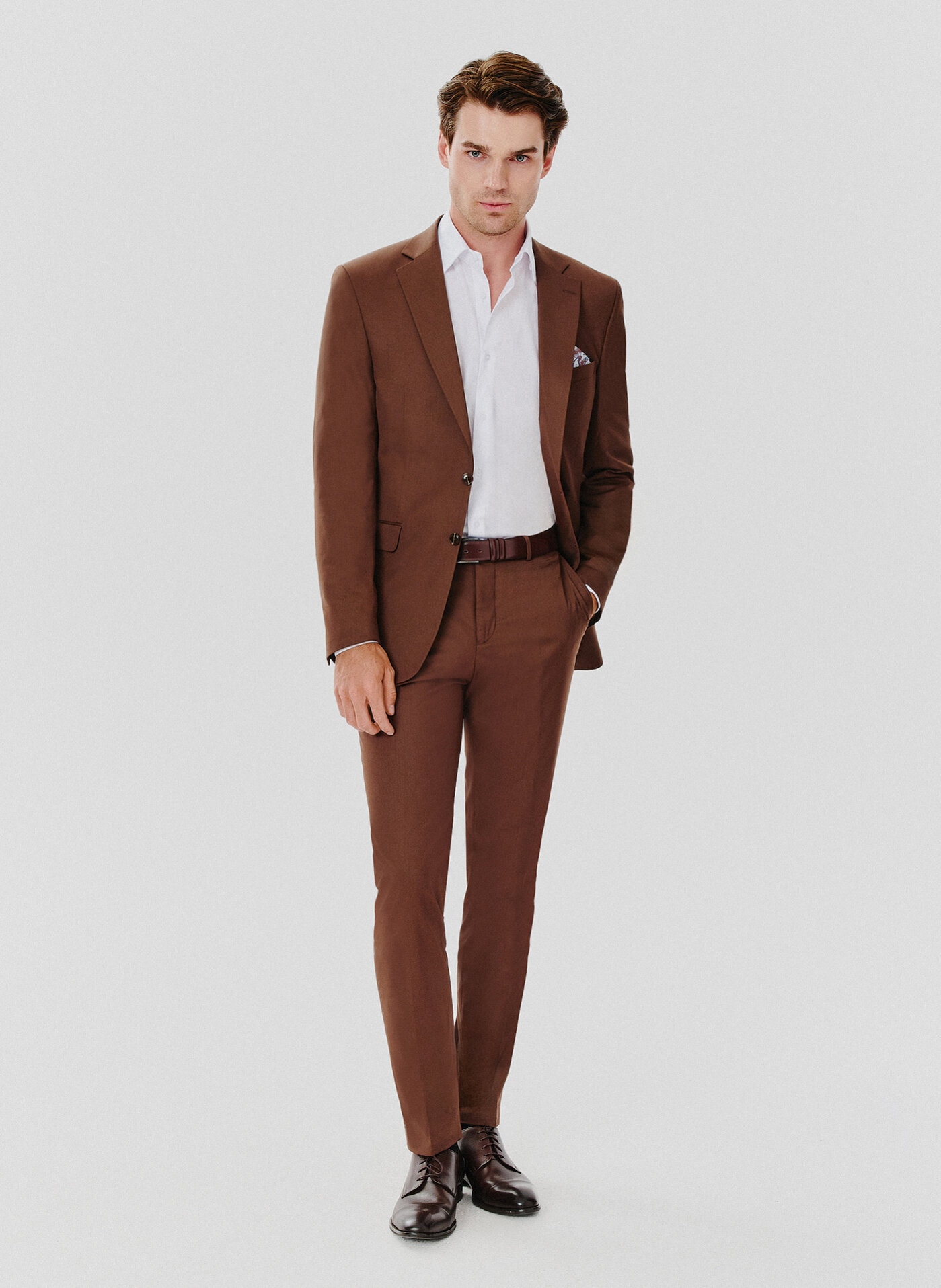 Brązowe męskie spodnie garniturowe - Pako Lorente