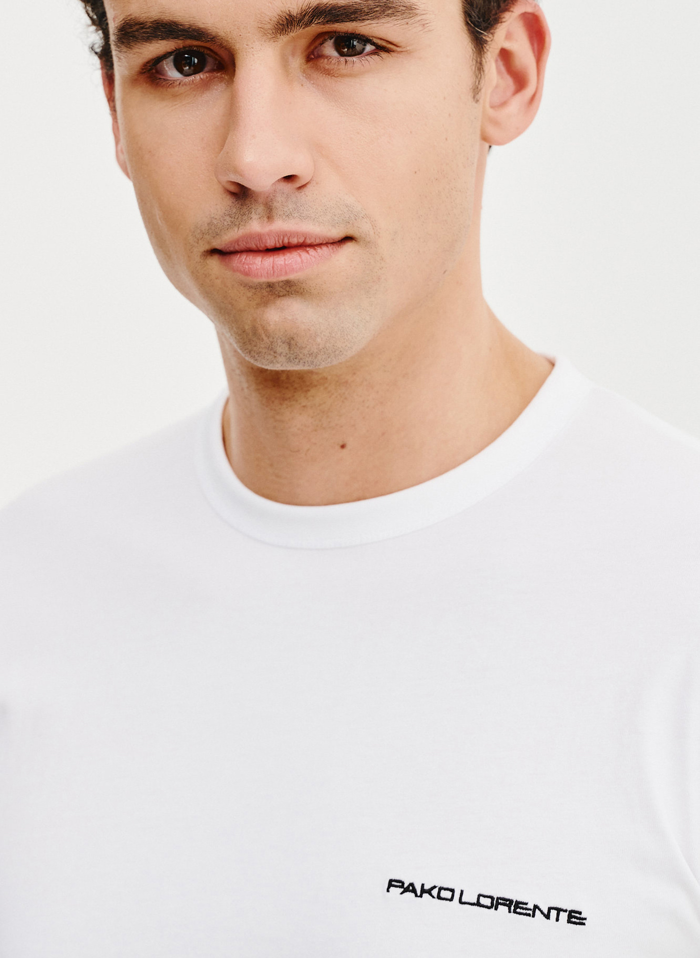 Biały t-shirt męski - Pako Lorente