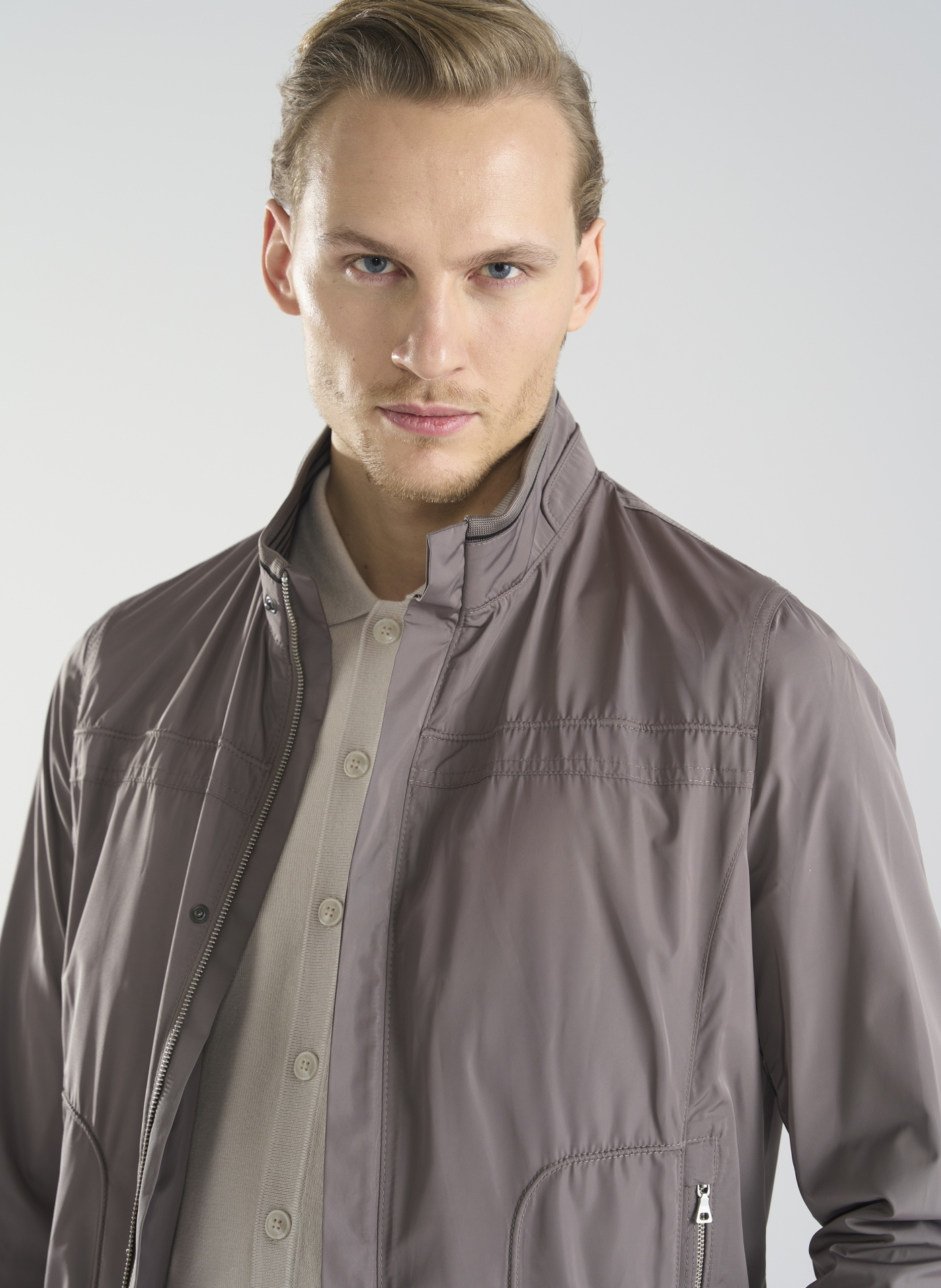 Jasnobrązowa krótka kurtka męska P24SF-5X-001-A-0 - Pako Lorente - Pako Lorente