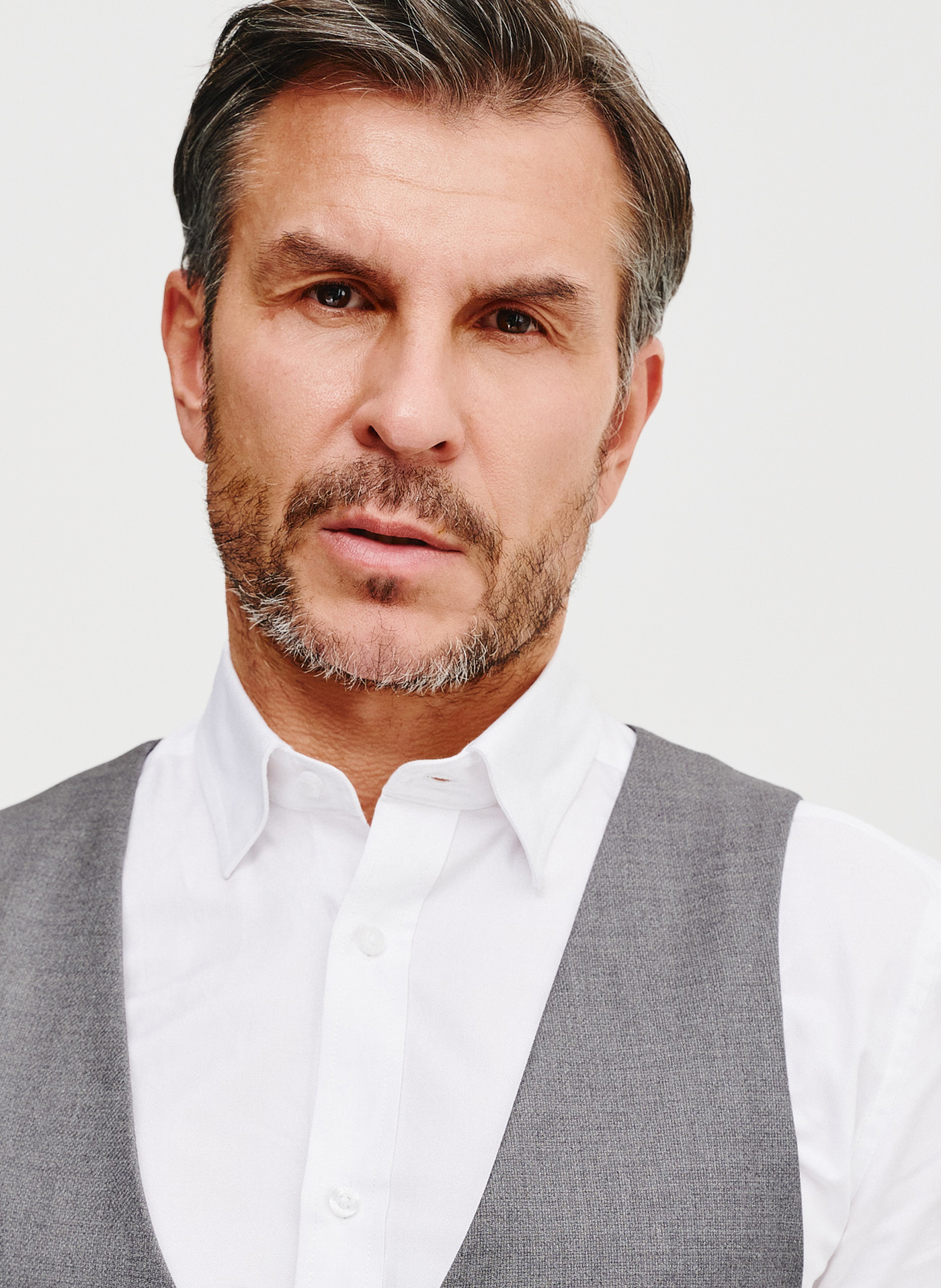 Szara dwurzędowa kamizelka męska - Pako Lorente