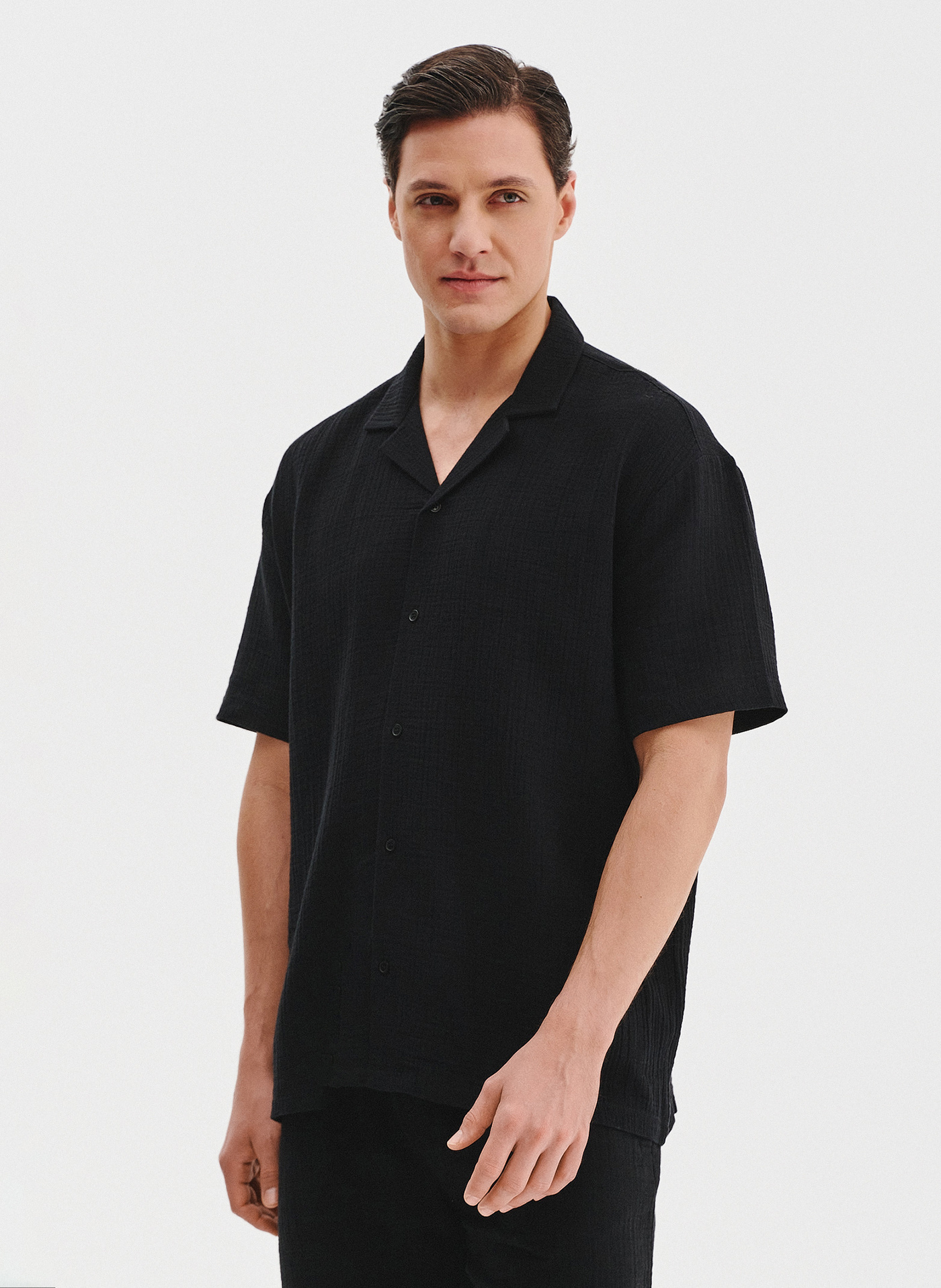 Bawełniana koszula męska w kolorze czarnym - Pako Lorente