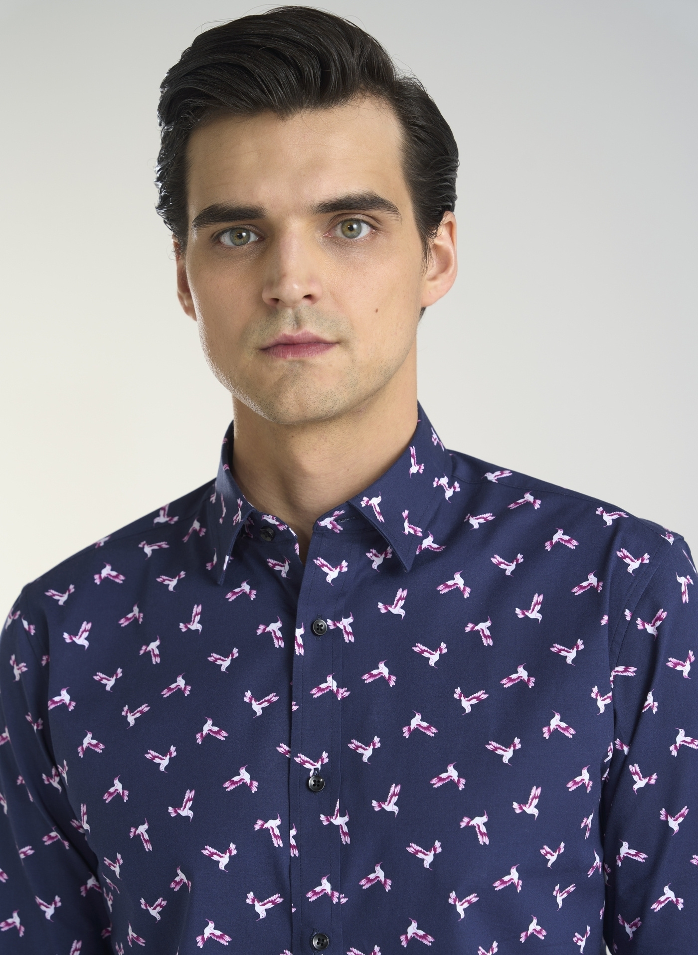 Granatowa koszula w kolibry - Pako Lorente