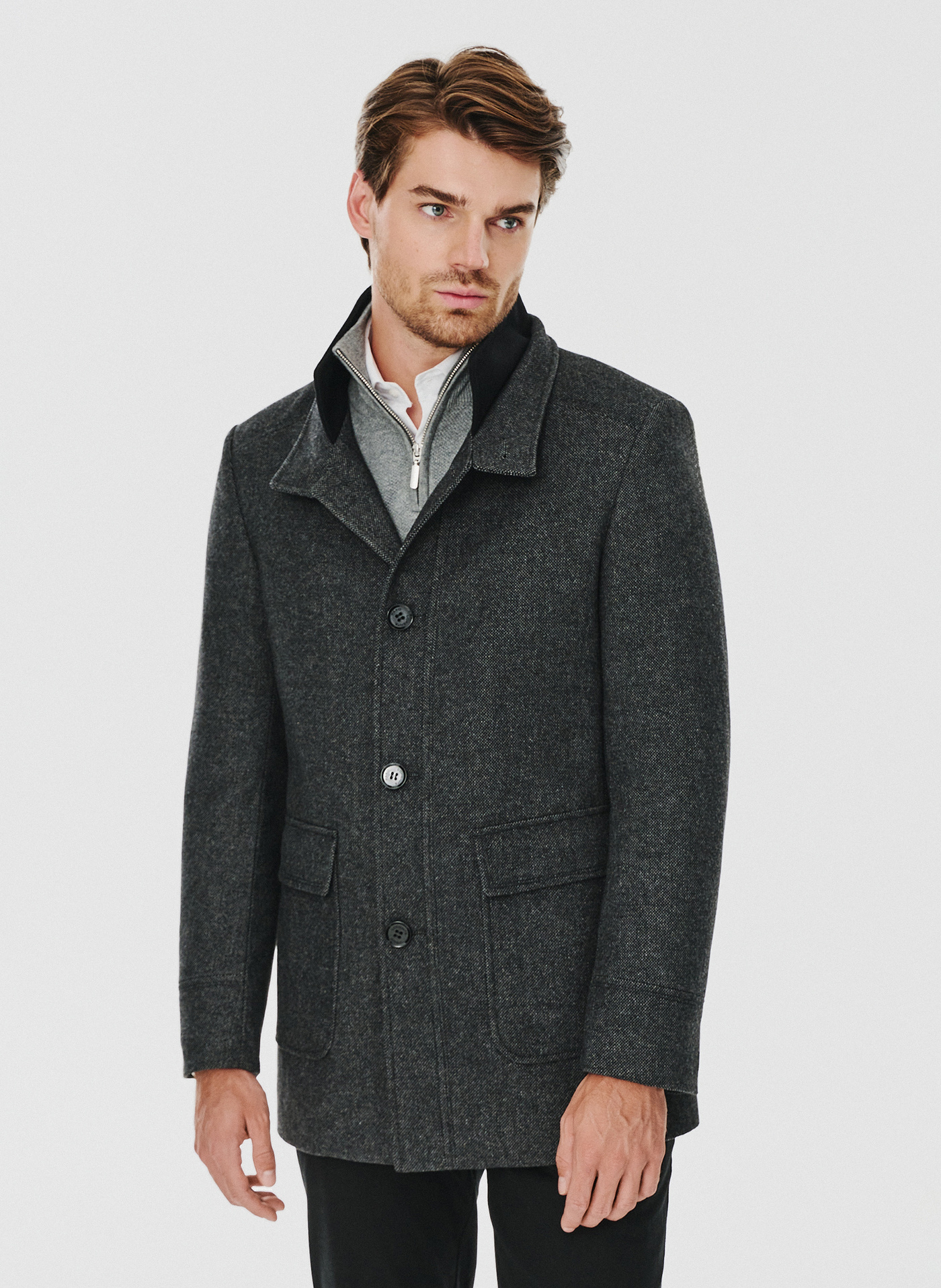Szary płaszcz męski zapinany na guziki - Pako Lorente