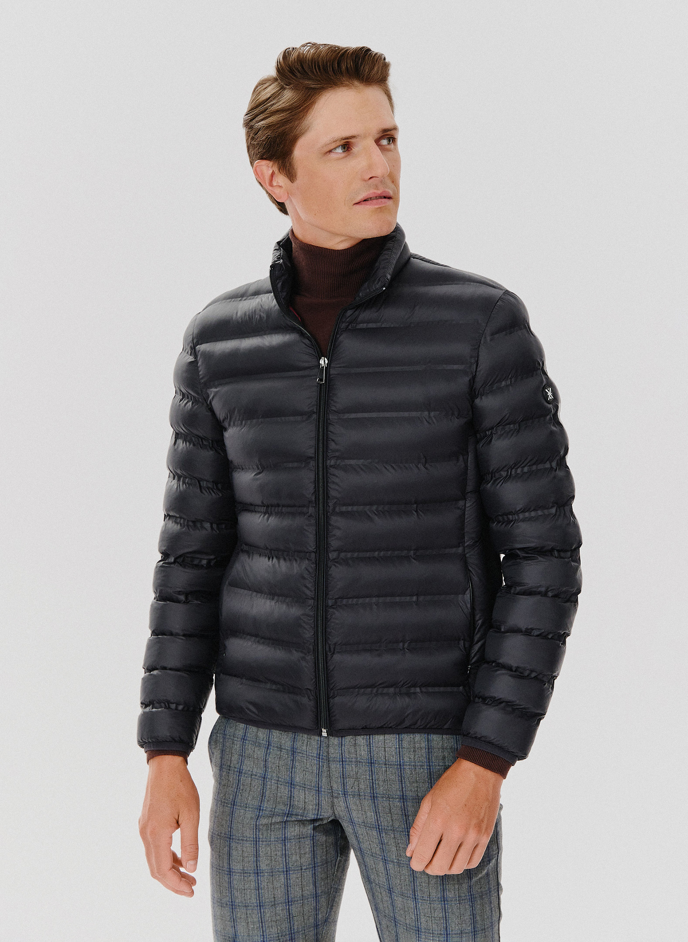 Krótka pikowana kurtka w kolorze czarnym - Pako Lorente