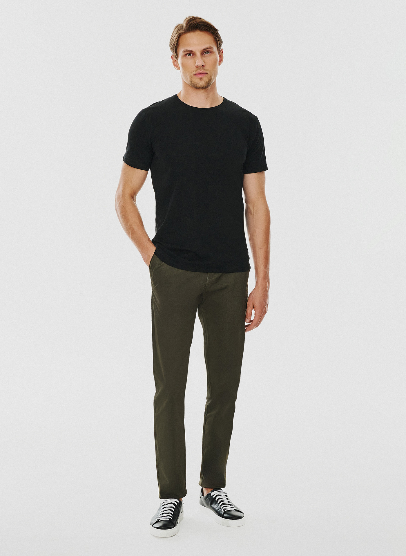 Czarny gładki T-shirt Basic - Pako Lorente