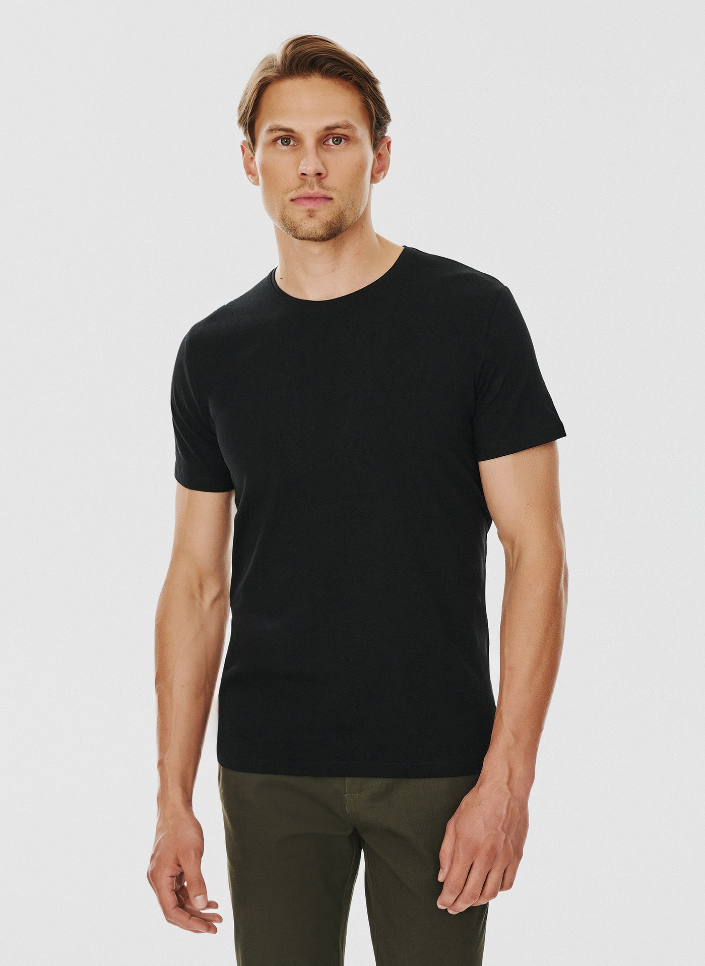 Czarny gładki T-shirt Basic - Pako Lorente
