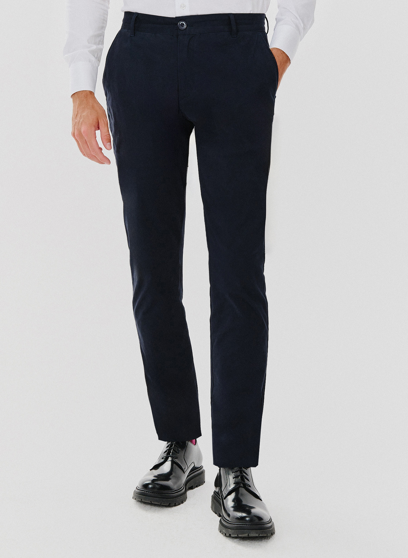 Gładkie spodnie męskie w kolorze granatowym - Pako Lorente