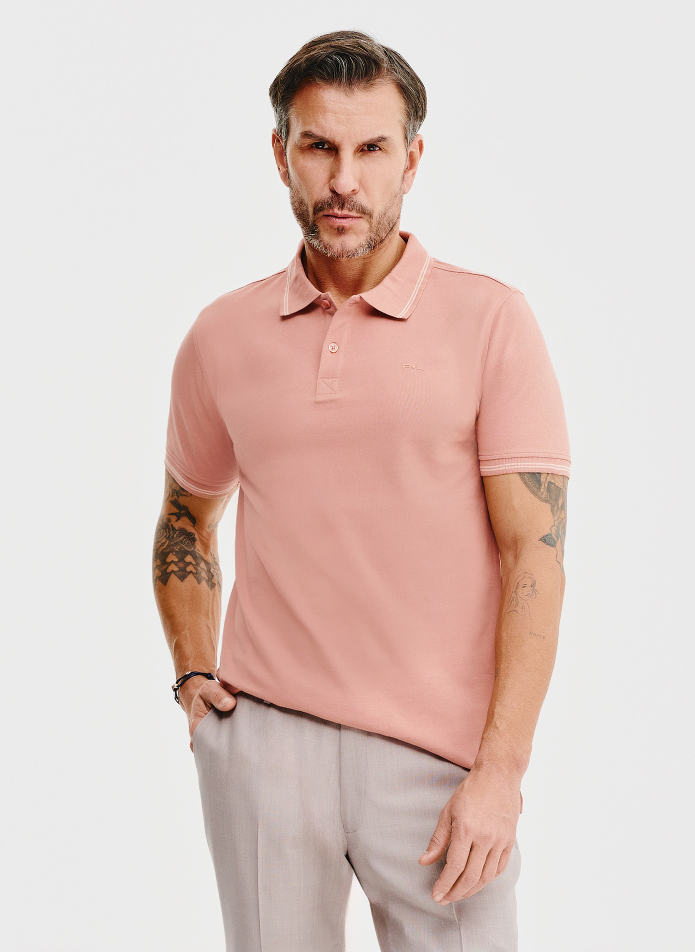 T-shirt polo w kolorze koralowym - Pako Lorente