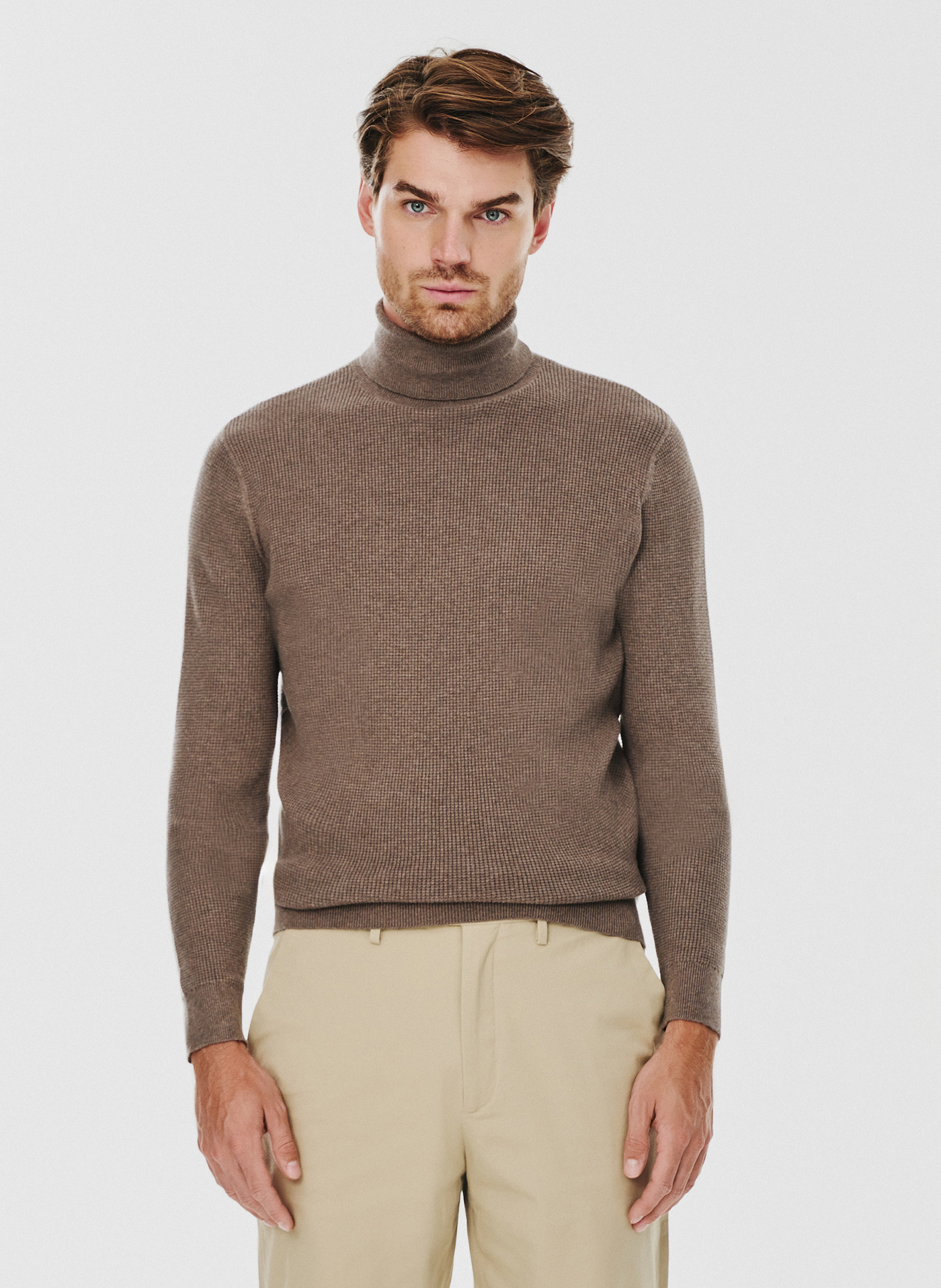 Męski golf w kolorze brązowym - Pako Lorente