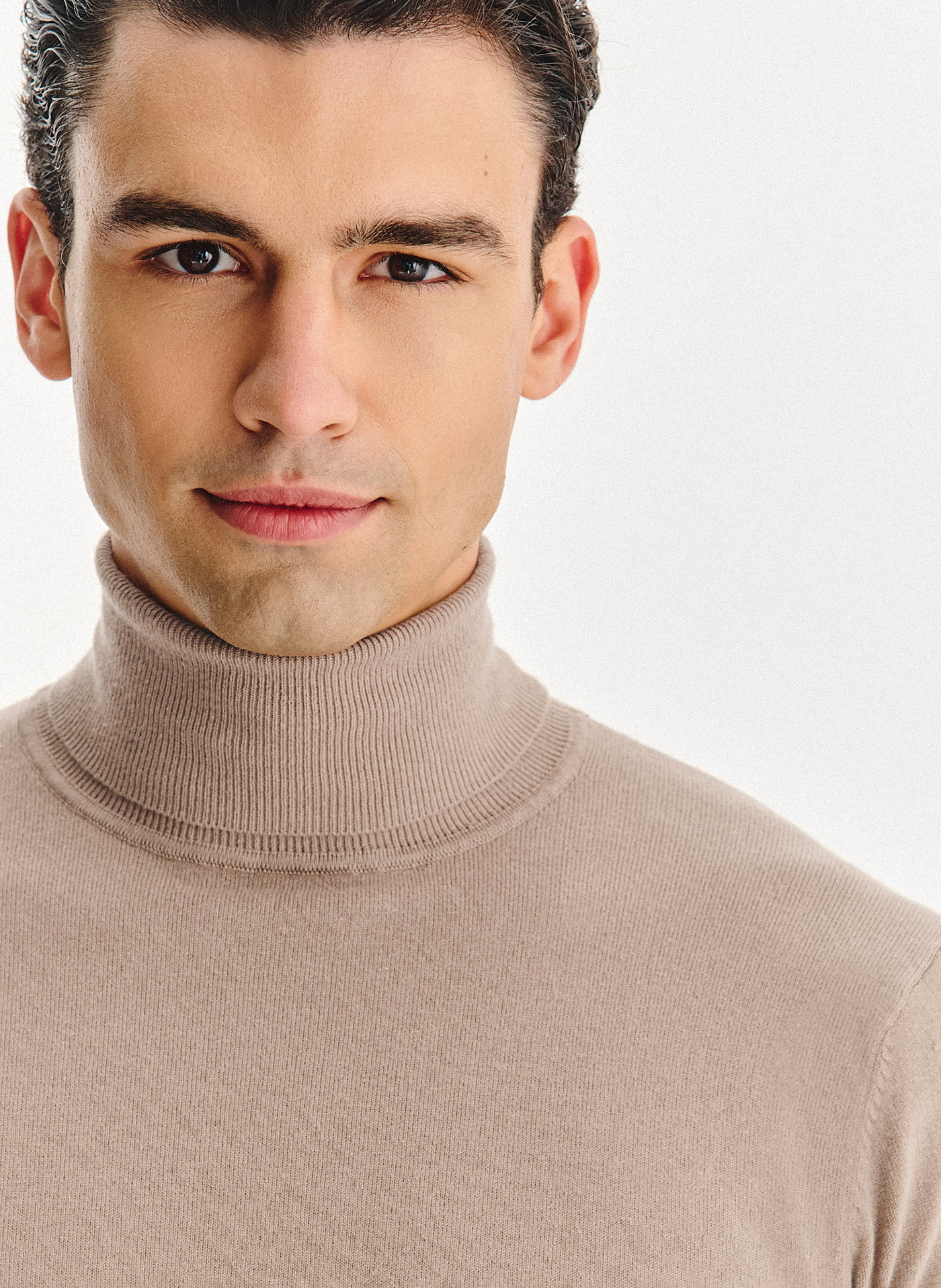 PAKO LORENTE - Beżowy gładki golf męski - Pako Lorente