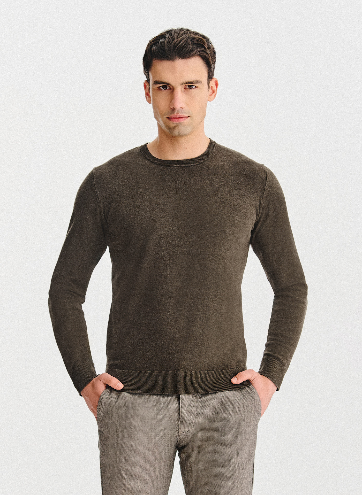 Brązowy sweter męski o-neck - Pako Lorente