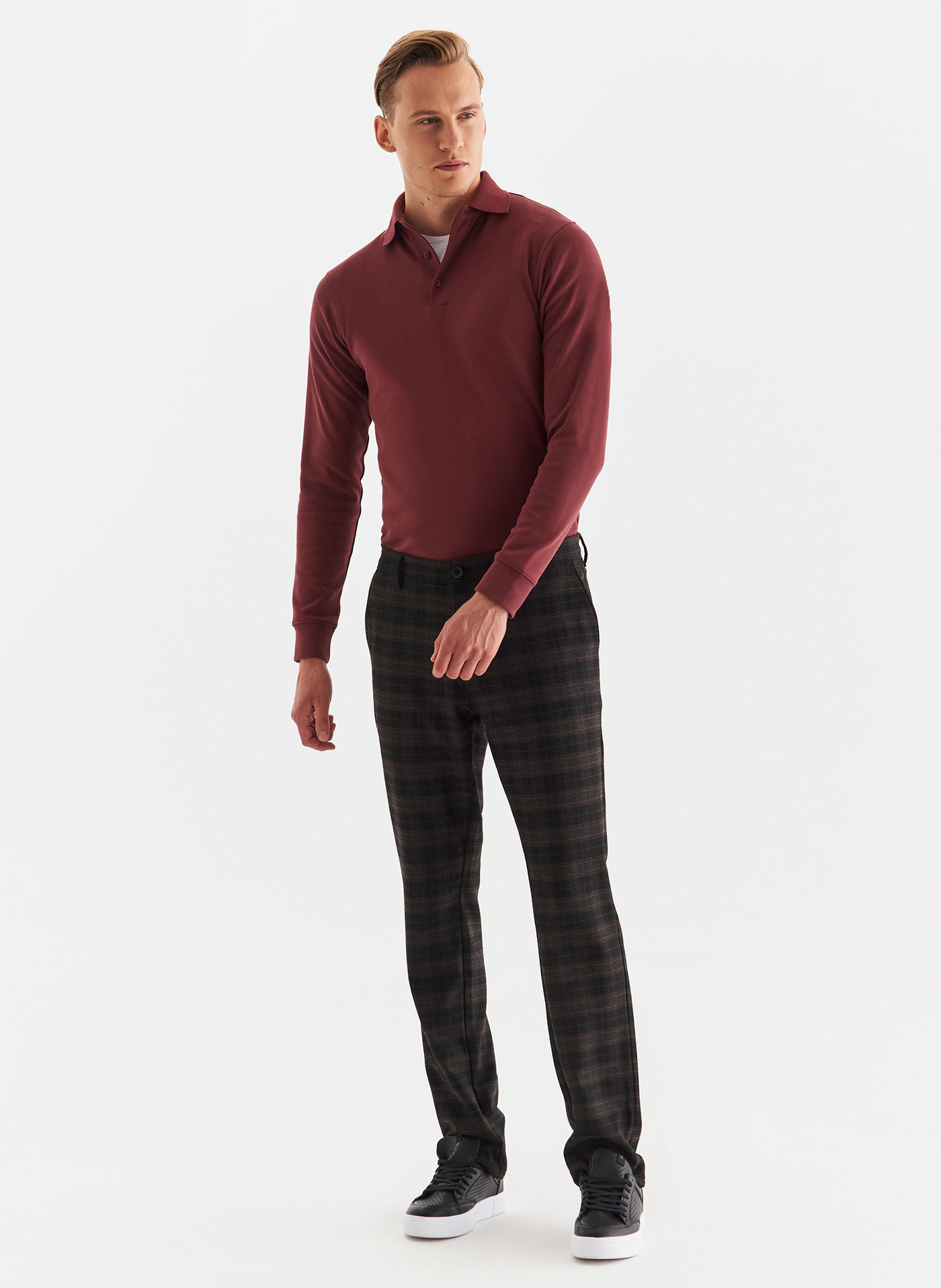 Casualowe męskie spodnie w kratę P22WF-WX-002-C-0 - Pako Lorente