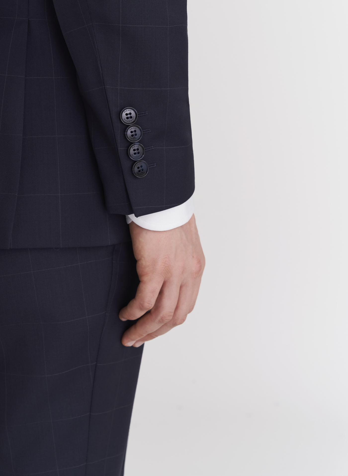 Dwurzędowa marynarka garniturowa w subtelną kratę - Pako Lorente