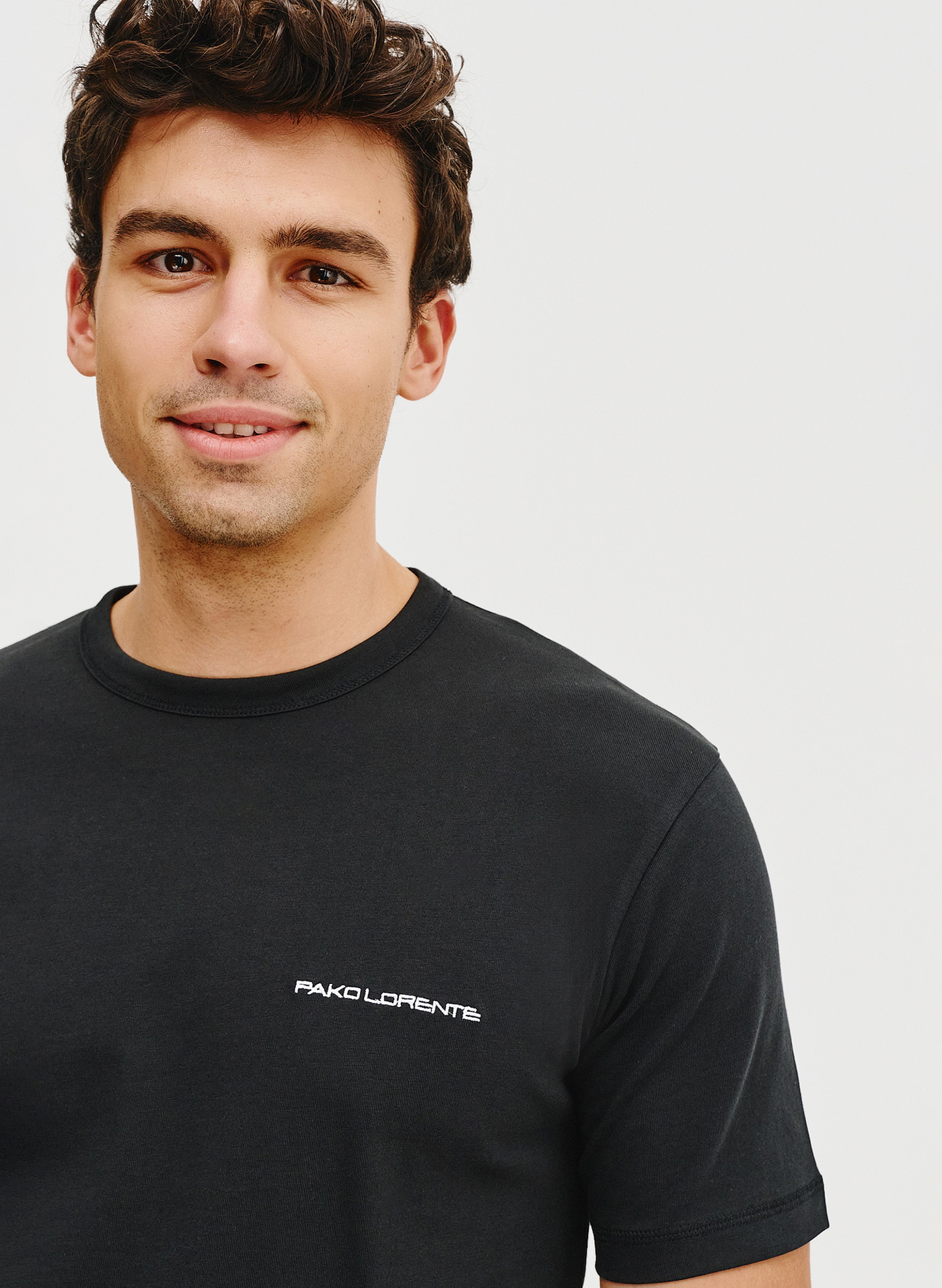 Czarny t-shirt męski - Pako Lorente