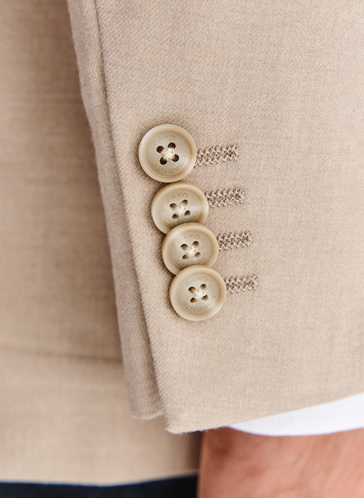 Beżowa marynarka męska - Pako Lorente