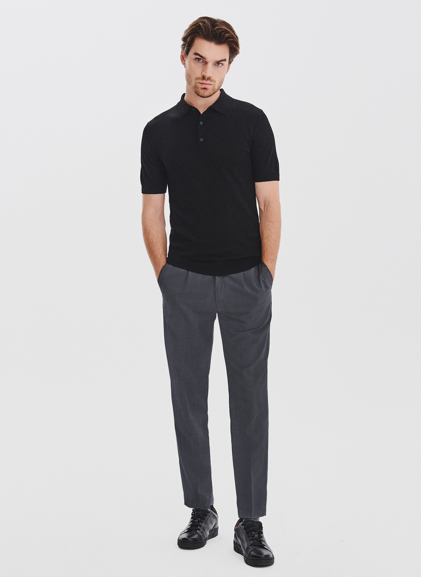 PAKO LORENTE - Czarny swetrowy t-shirt polo - Pako Lorente