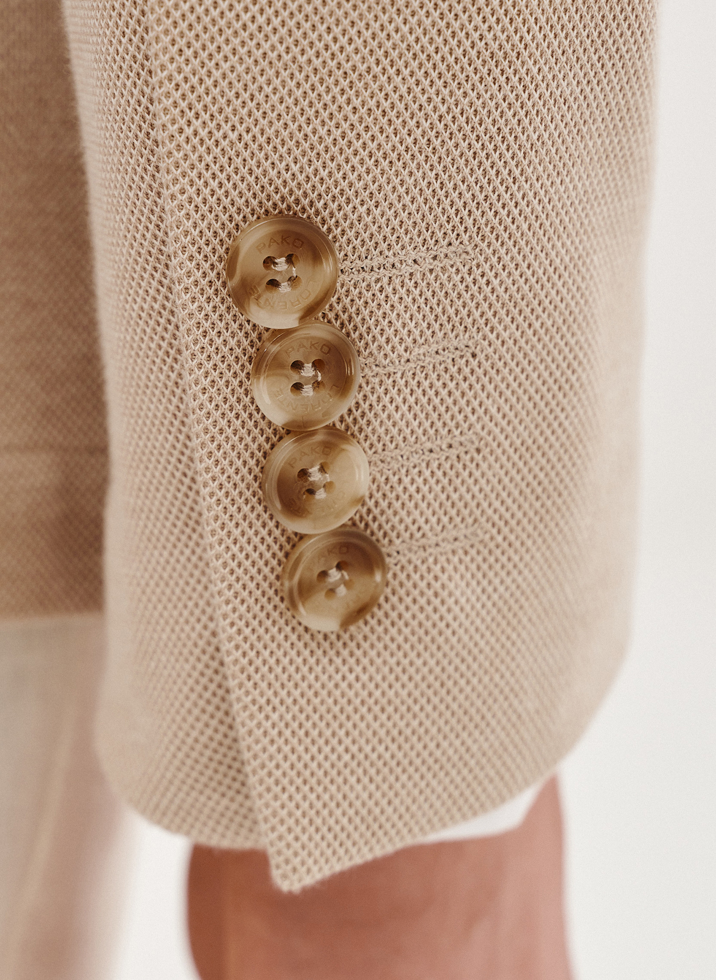 Beżowa marynarka z dzianiny - Pako Lorente