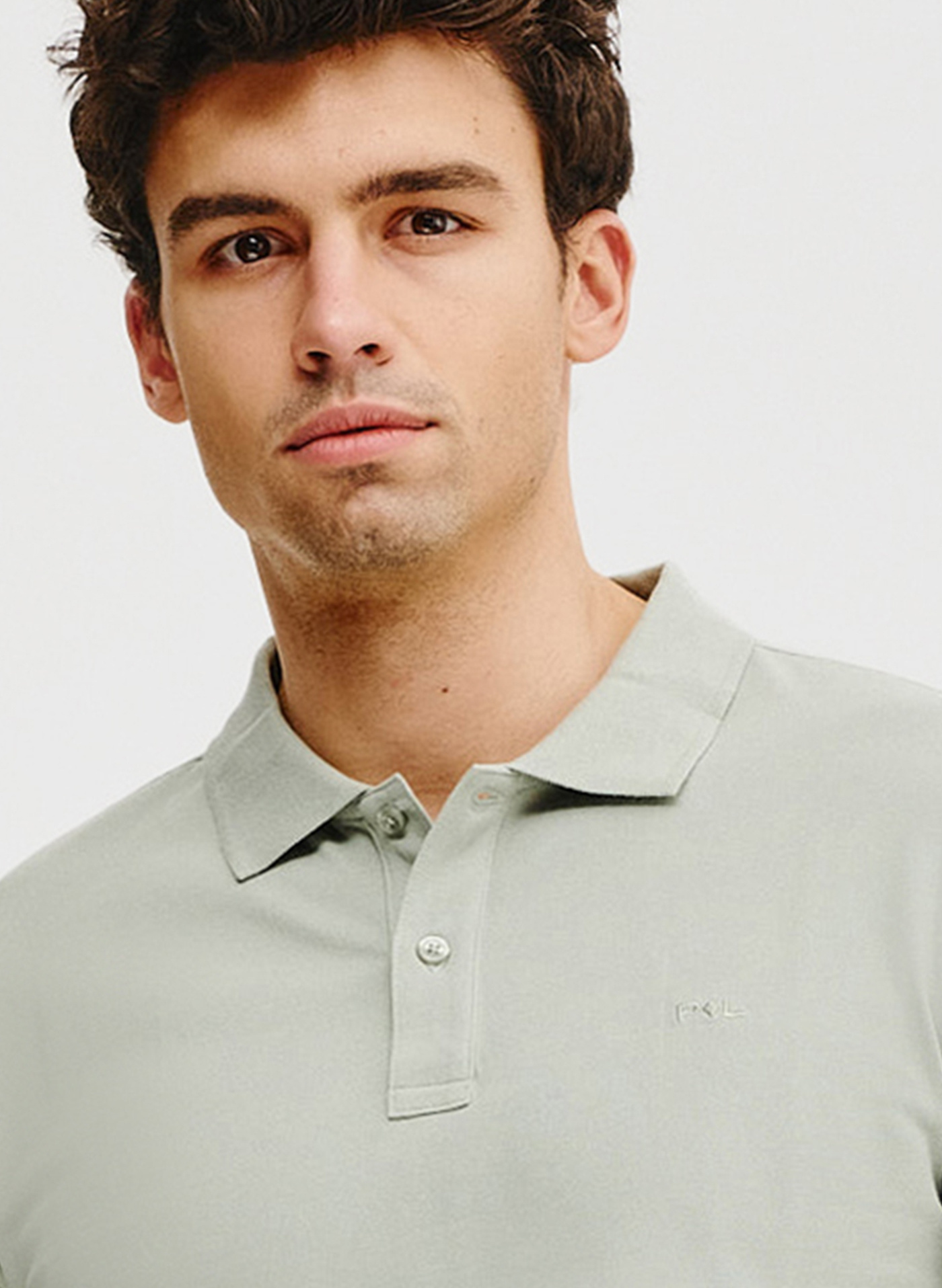 Gładki t-shirt polo w oliwkowym kolorze - Pako Lorente