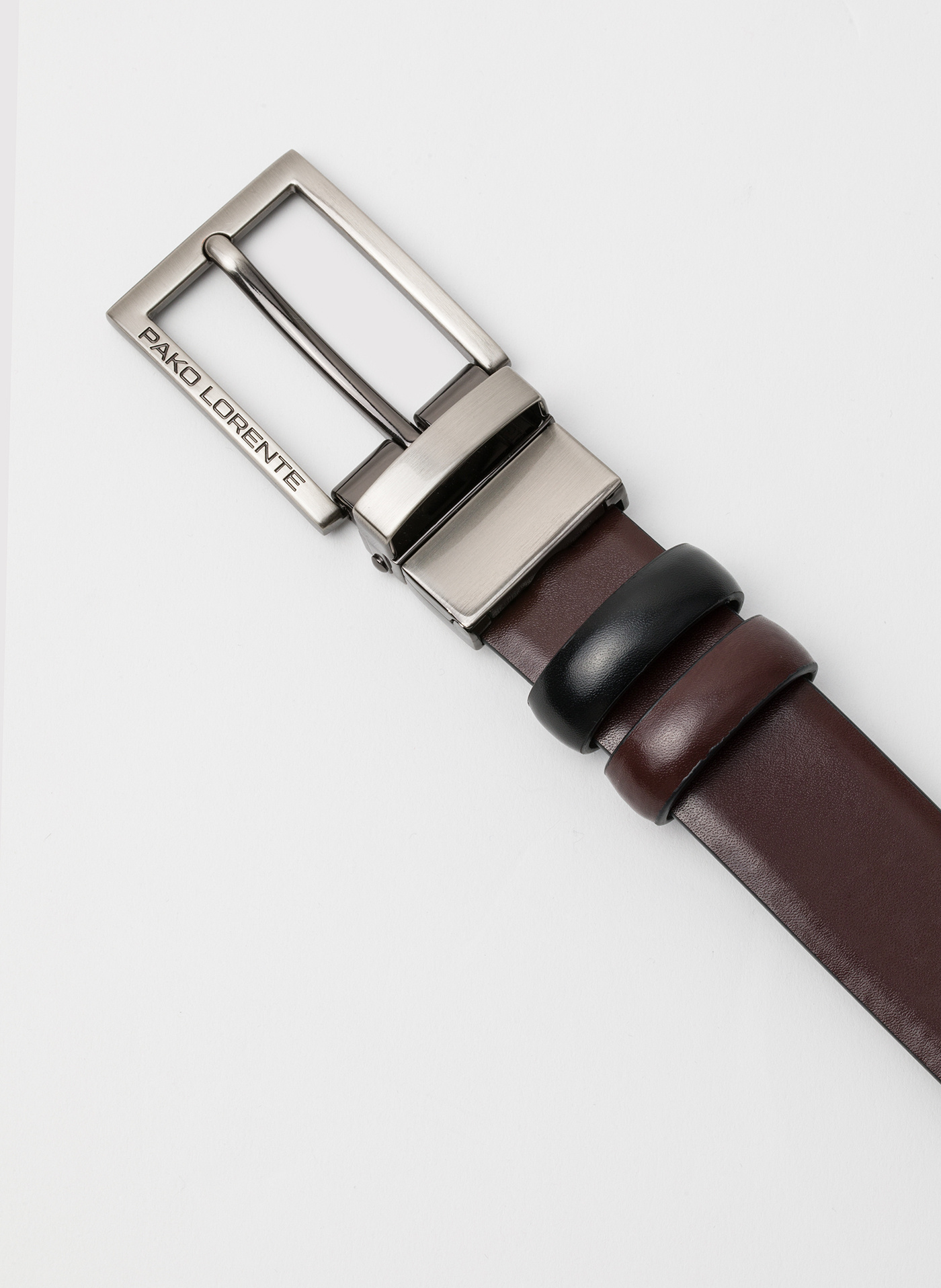 PAKO LORENTE - Dwustronny skórzany pasek z błyszczącą klamrą - Pako Lorente