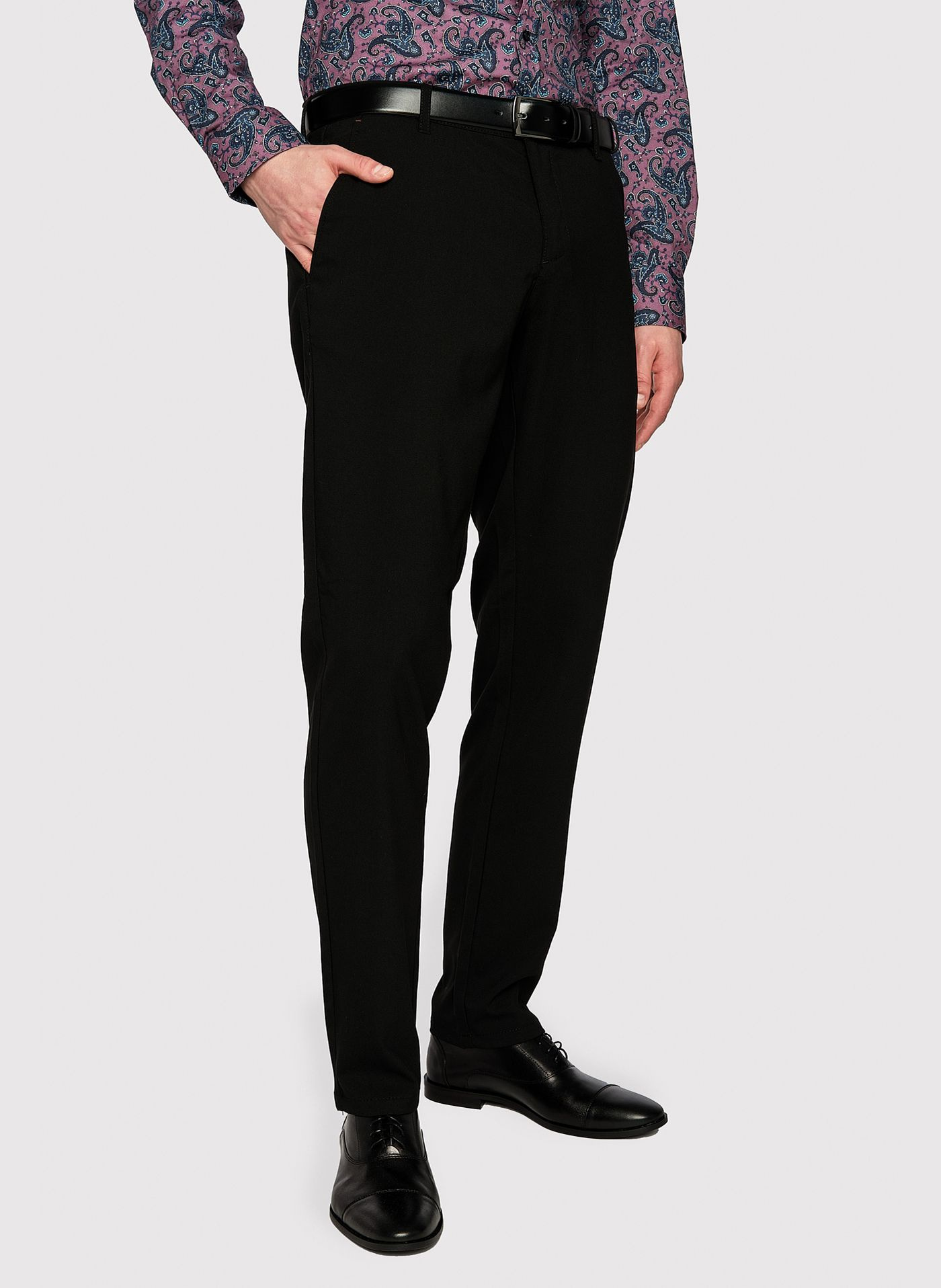 Męskie gładkie czarne spodnie P23SF-WX-003-C-S - Pako Lorente