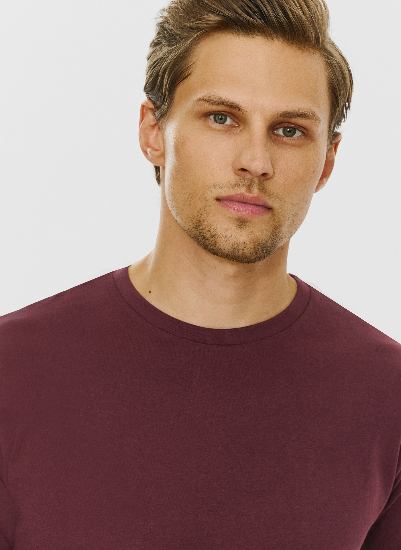 Bawełniany bordowy t-shirt z okrągłym dekoltem - Pako Lorente