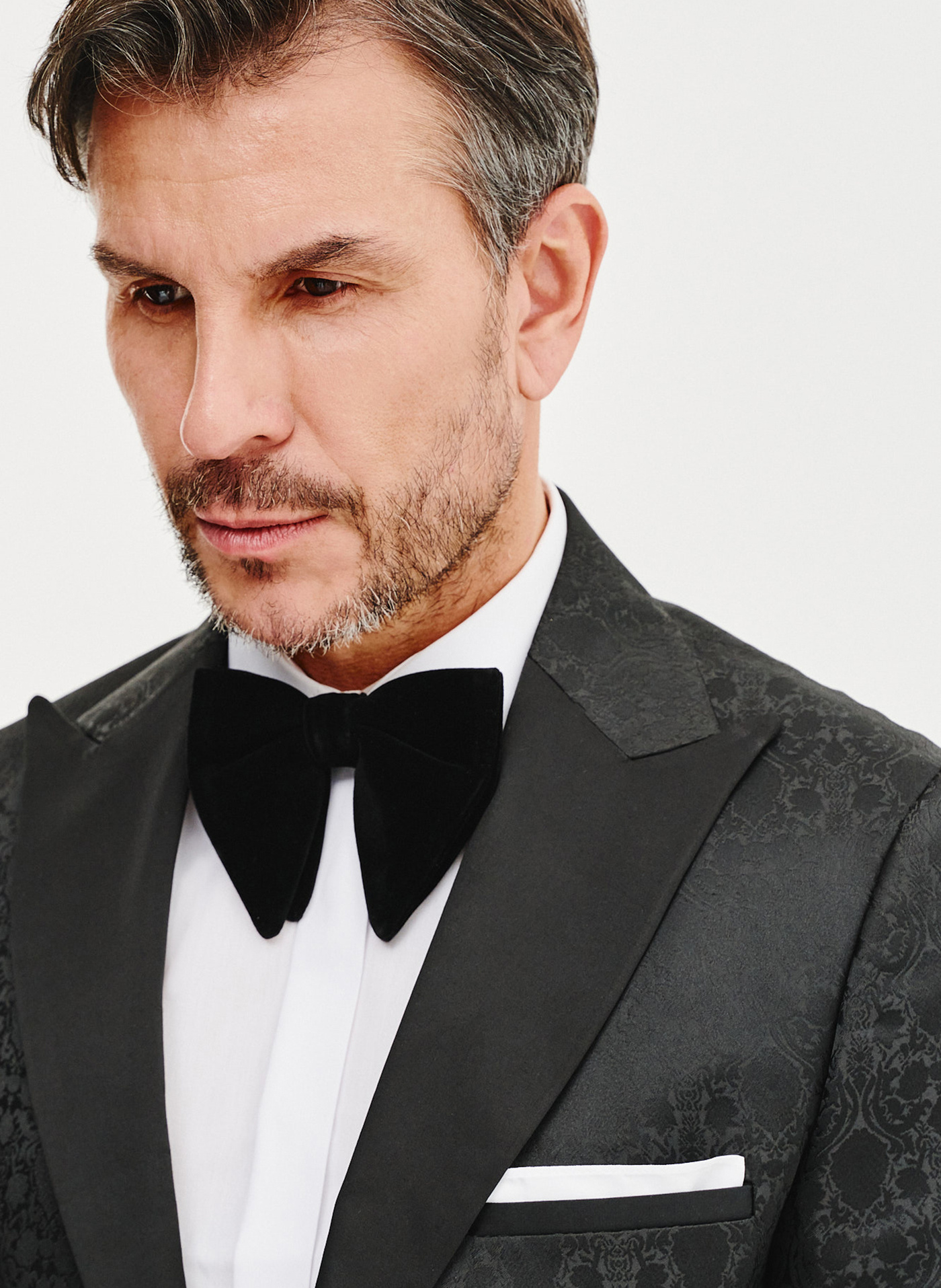 Czarna żakardowa marynarka smokingowa - Pako Lorente