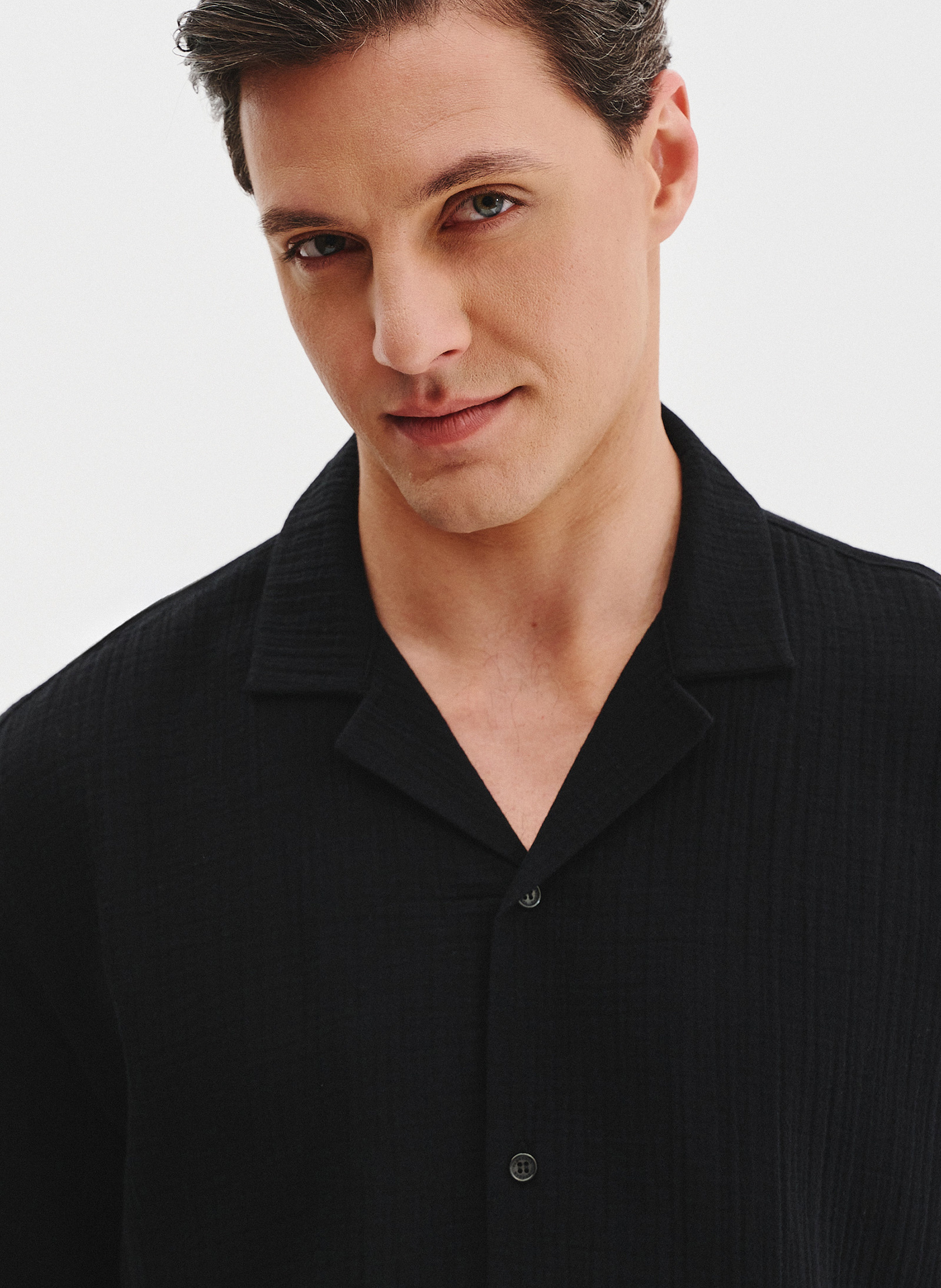 Bawełniana koszula męska w kolorze czarnym - Pako Lorente