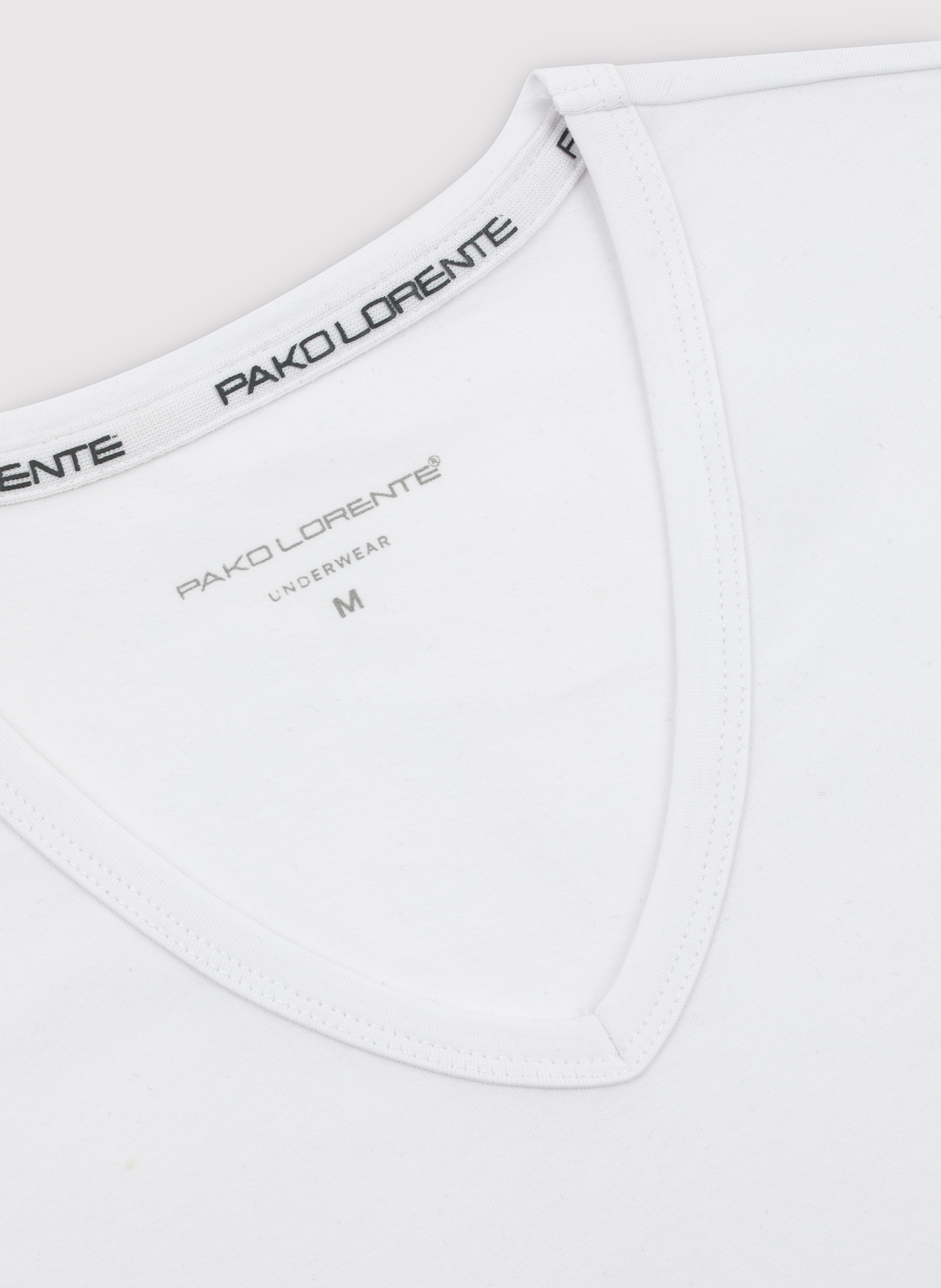 T-shirt v-neck w białym kolorze  dwupak - Pako Lorente