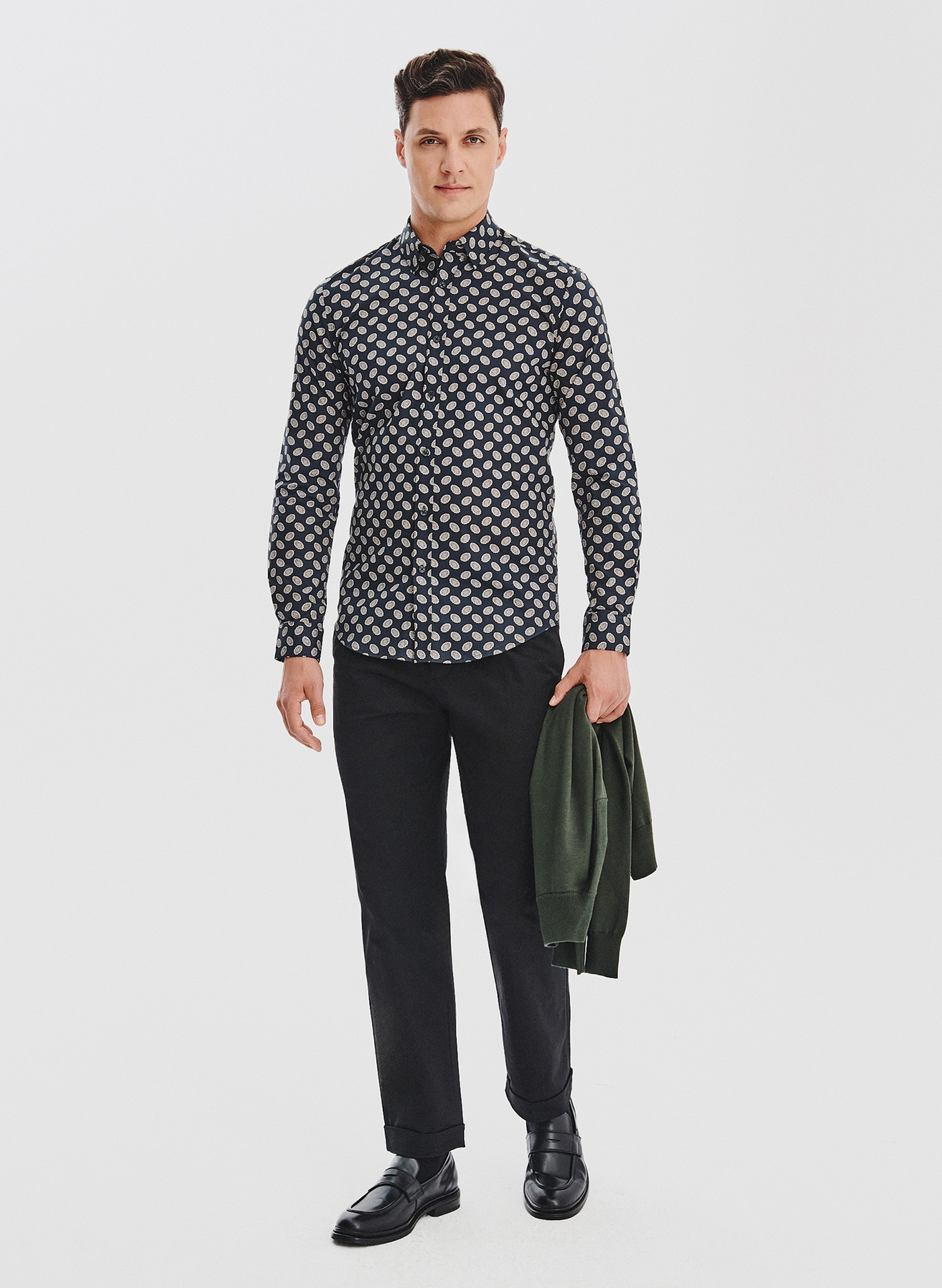 Czarna koszula w kwiaty - Pako Lorente