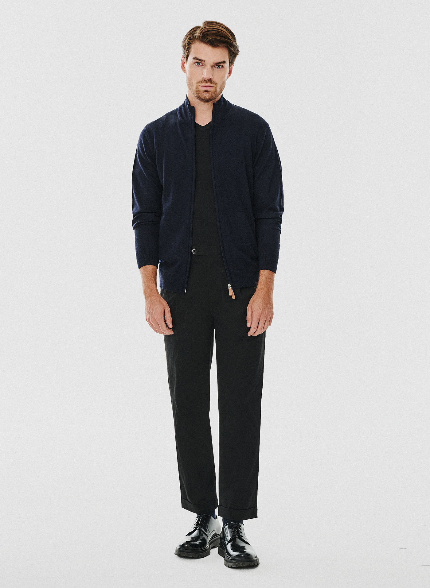 Męski rozpinany sweter w granatowym kolorze - Pako Lorente