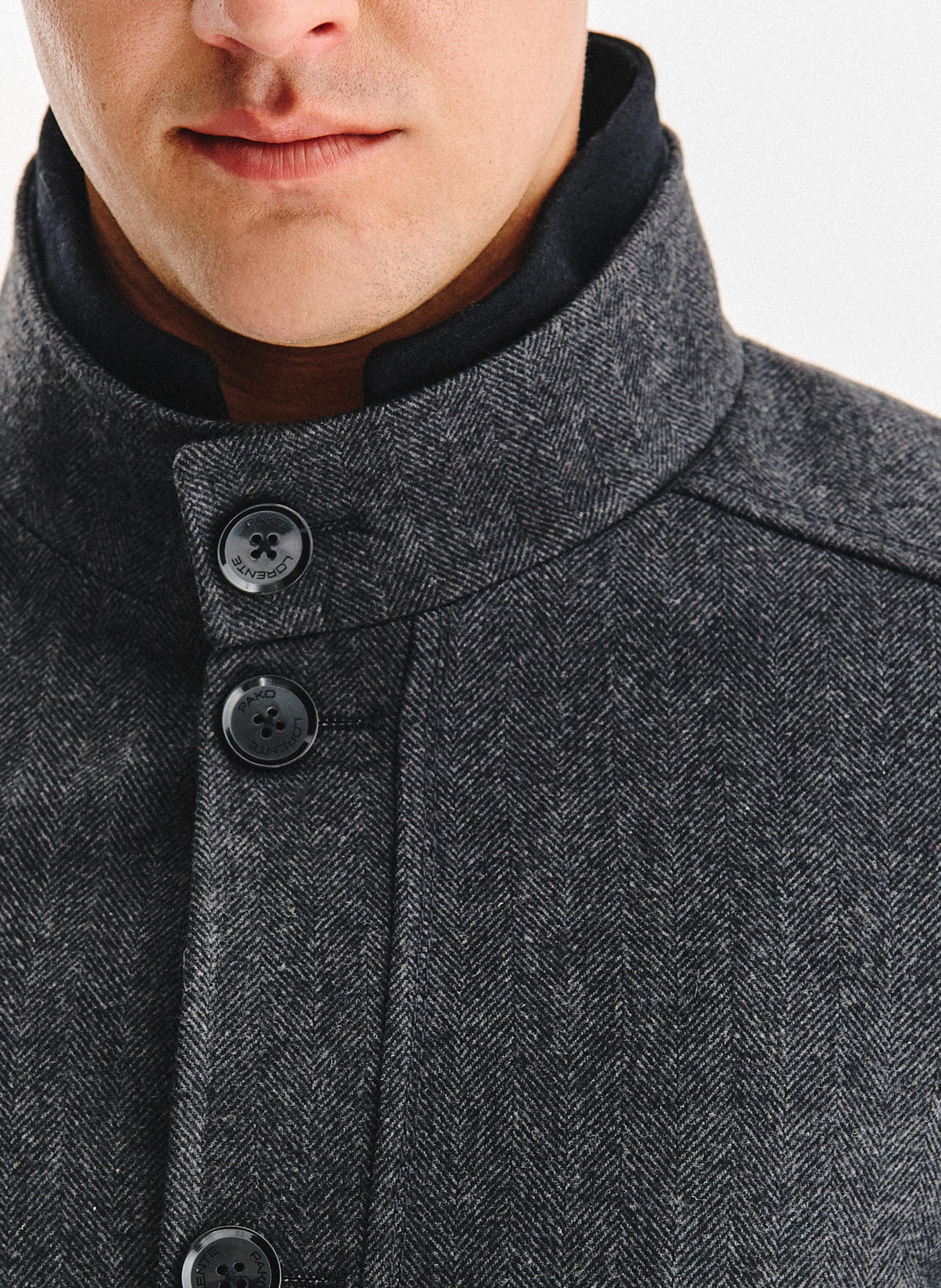 PAKO LORENTE - Szary płaszcz zapinany na guziki - Pako Lorente