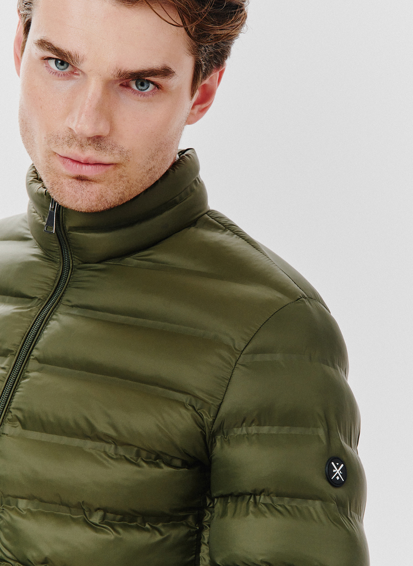 Krótka pikowana kurtka w kolorze zielonym - Pako Lorente