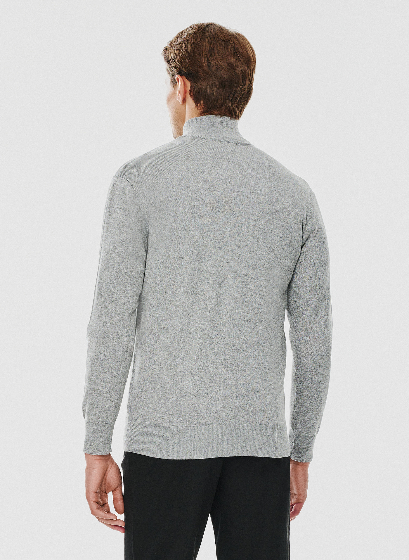 Szary sweter z wysoką stójką zapinaną na zamek - Pako Lorente