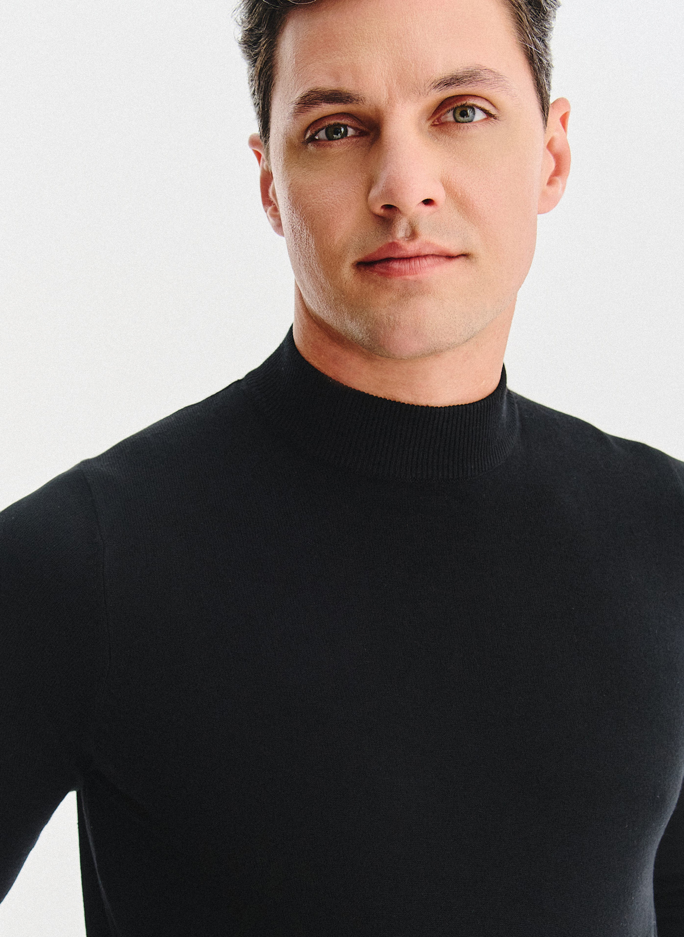 Czarny półgolf męski - Pako Lorente