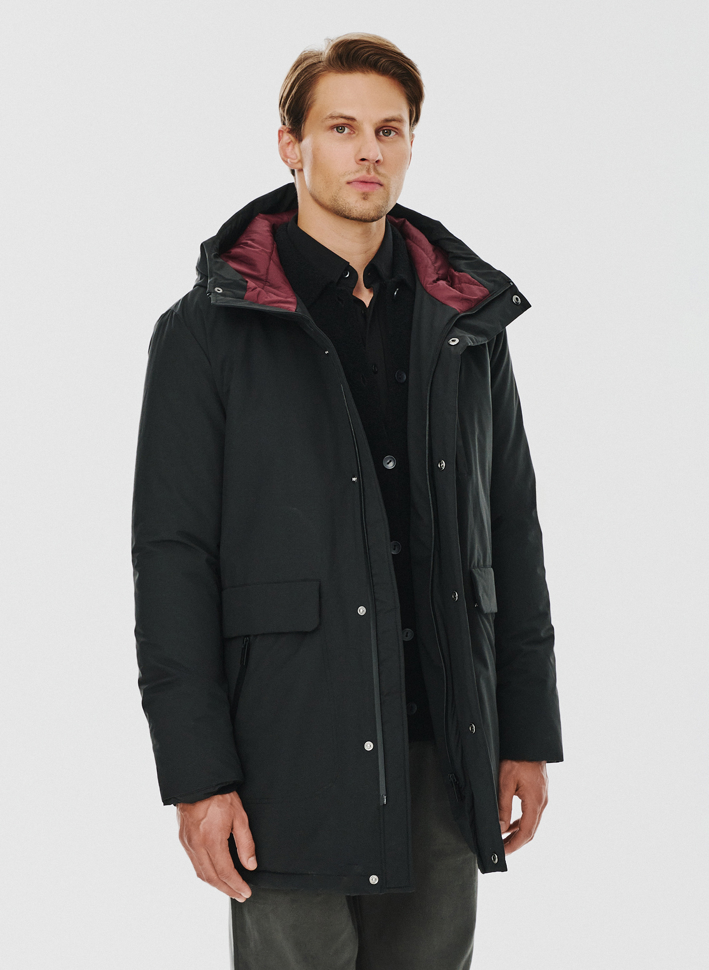 Kurtka męska z kapturem w kolorze czarnym - Pako Lorente